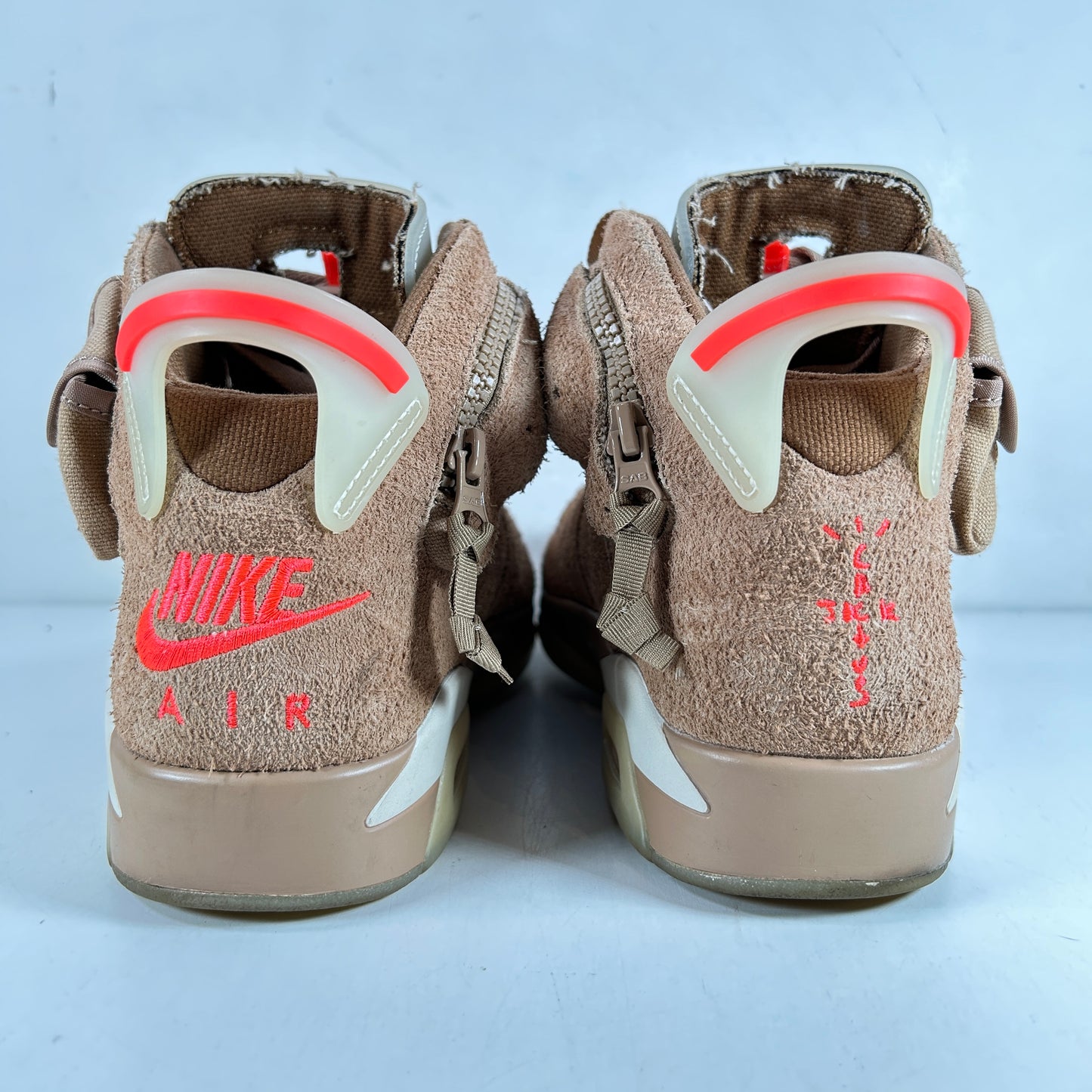 DH0690 200 Jordan 6 Retro Travis Scott British Khaki [USED] - 8.5 M (Used)
