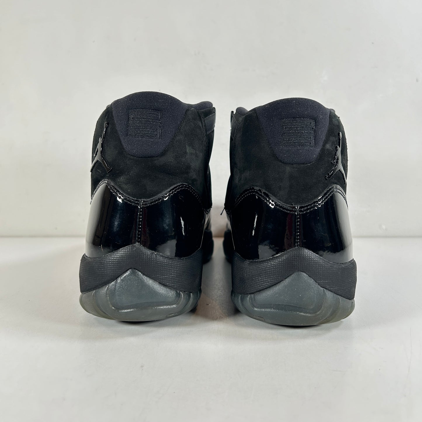 378037 005 Jordan 11 Retro Cap and Gown [USED] - 10.5 M (VNDS)