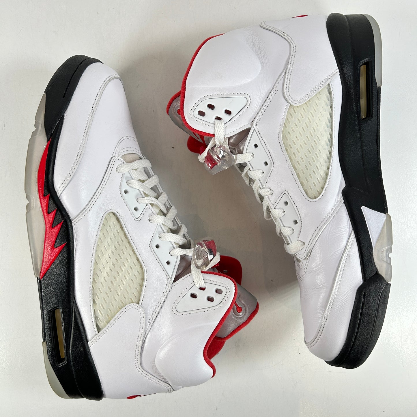 DA1911 102 Jordan 5 Fire Red [USED] - 12 M (Used) (No Box)