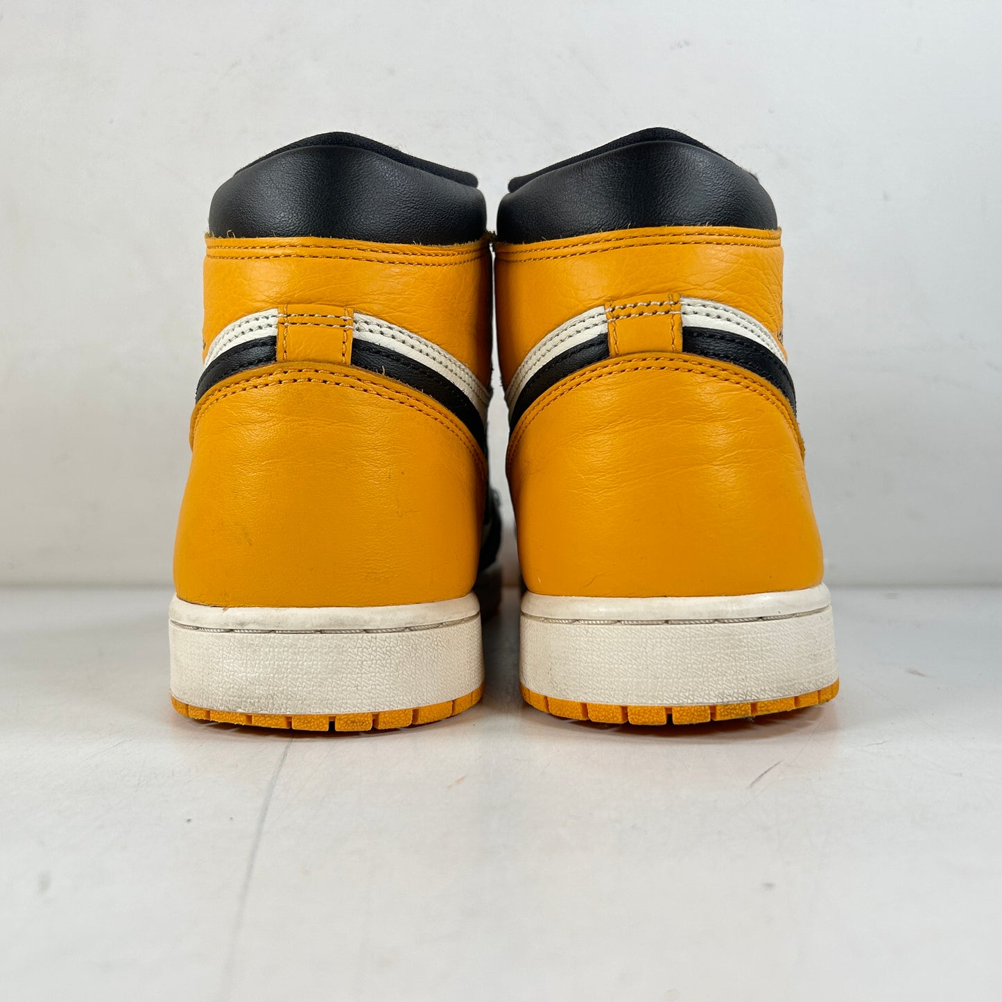 555088 711 Jordan 1 Retro High OG Yellow Toe [USED] - 11.5 M (Used3)