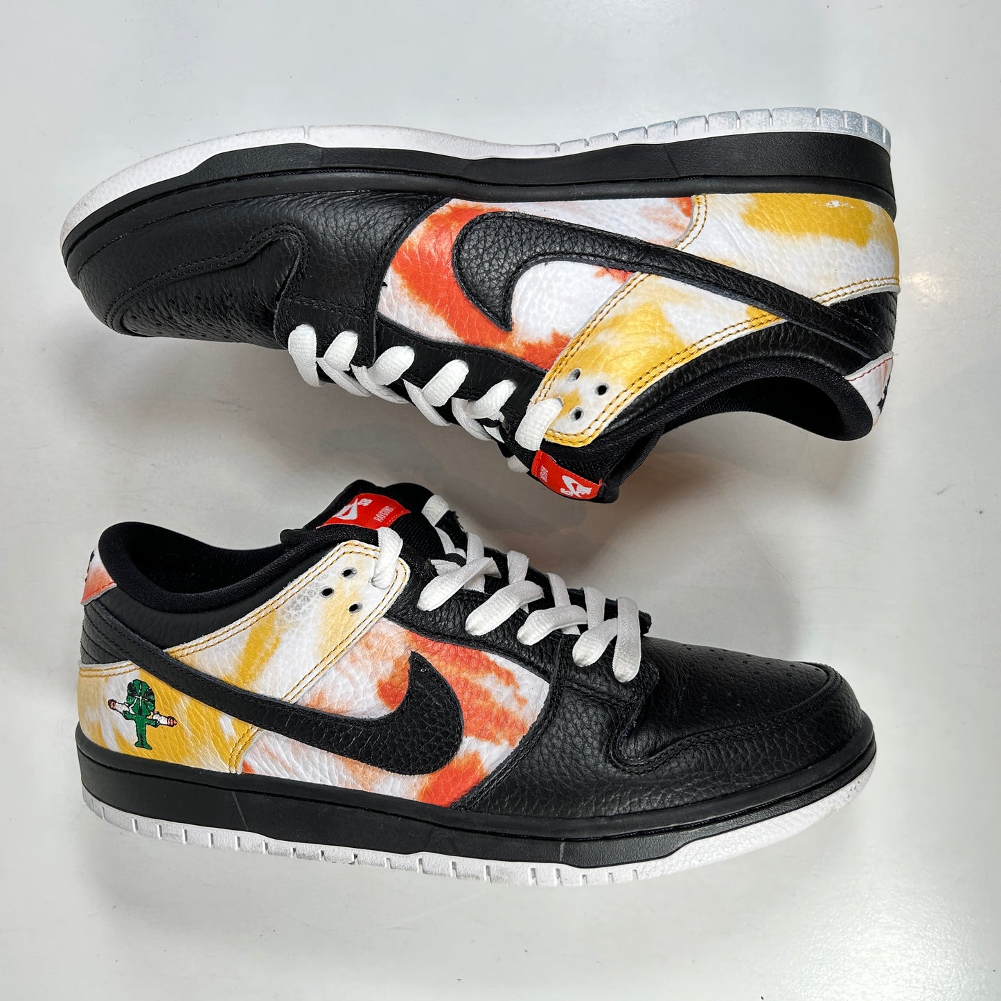 BQ6832 001 Nike SB Dunk Low Raygun Tie-Dye Black [USED] - 9 M (Used)