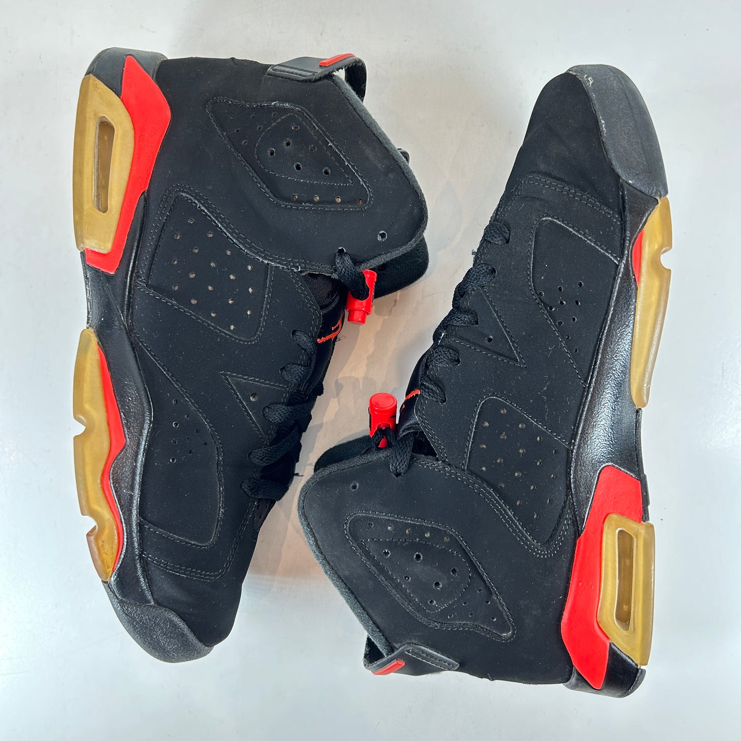 384665 060 Jordan 6 Black Infrared 2019 (GS) - 7 Y (Used)