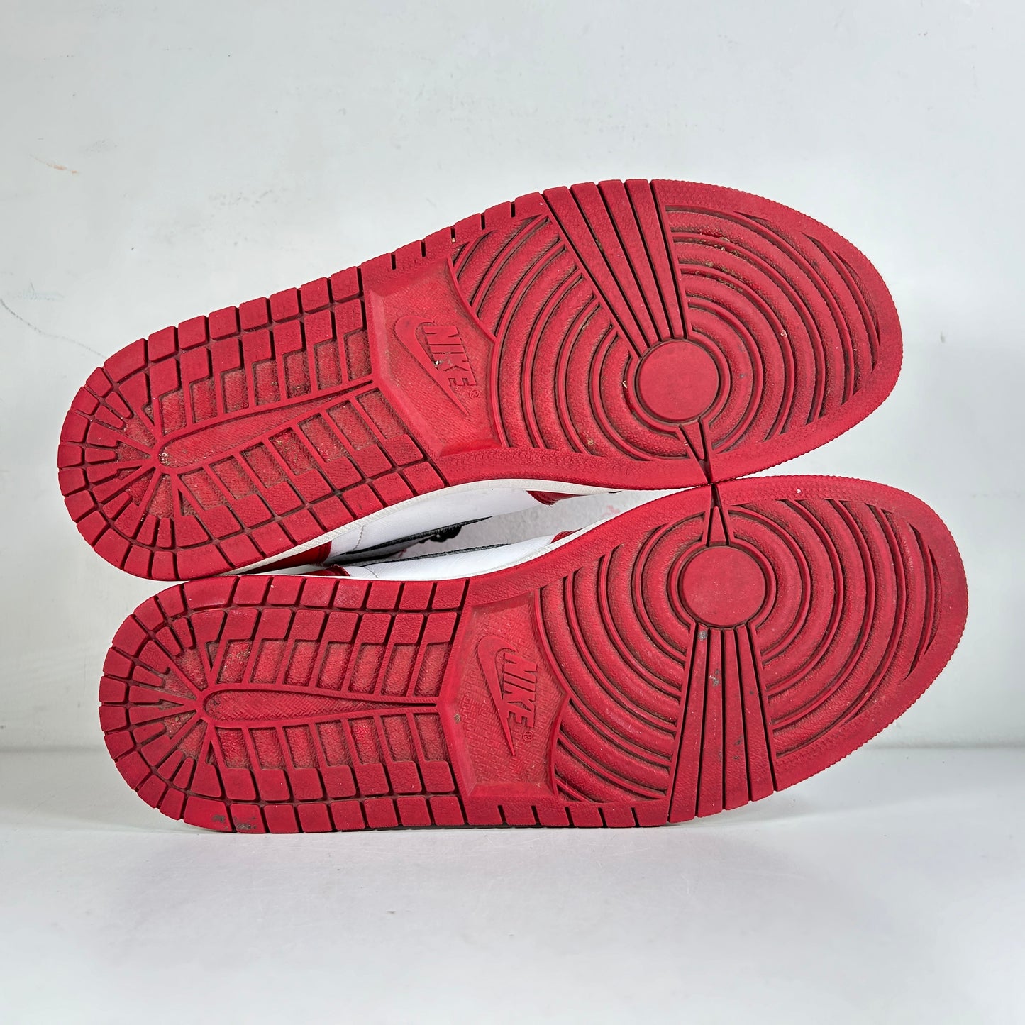 555088 101 Jordan 1 Chicago 2015 [USED] - 11 M (Used) (No Box)