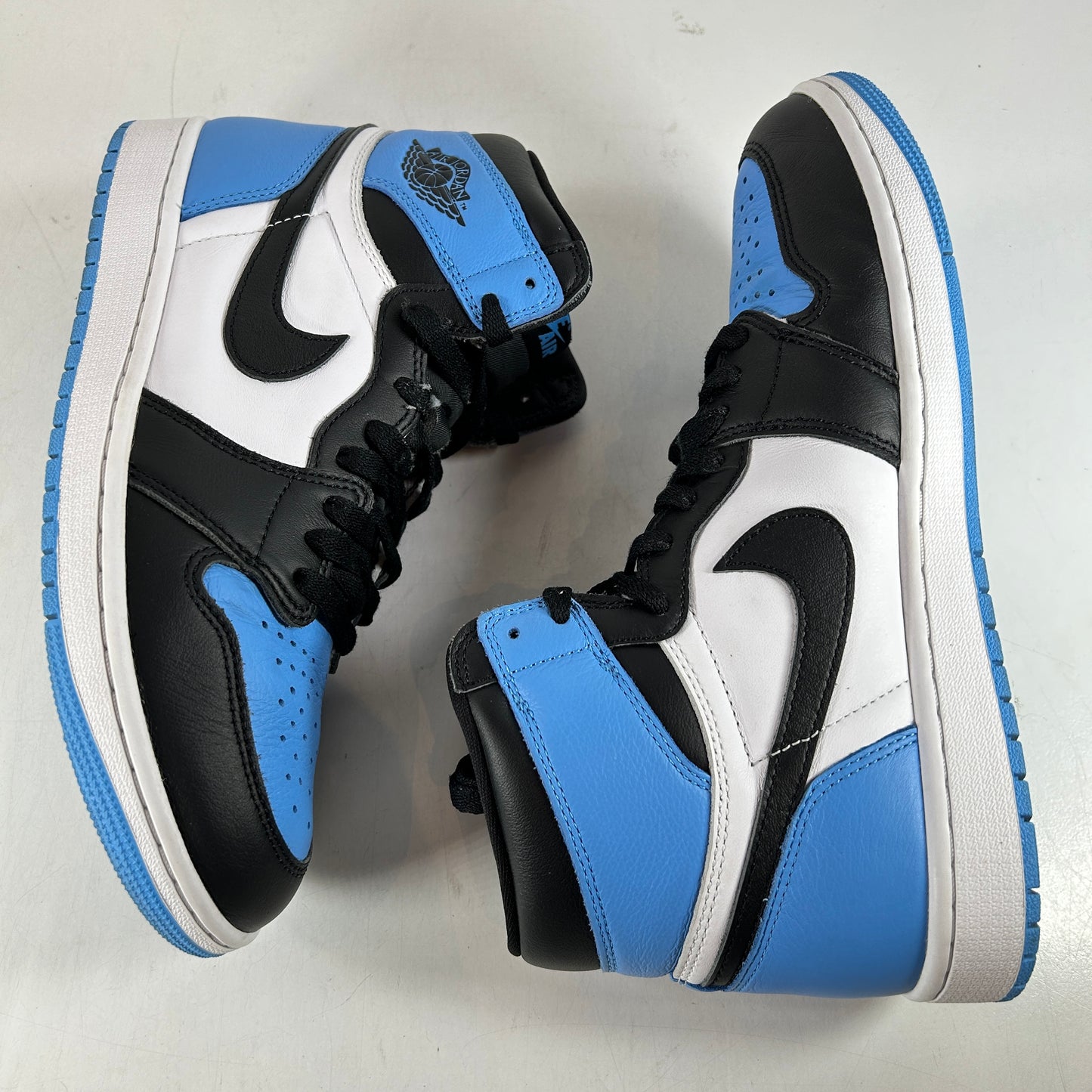 DZ5485 400 Jordan 1 Retro High OG UNC Toe [USED] - 9.5 M (Used2)