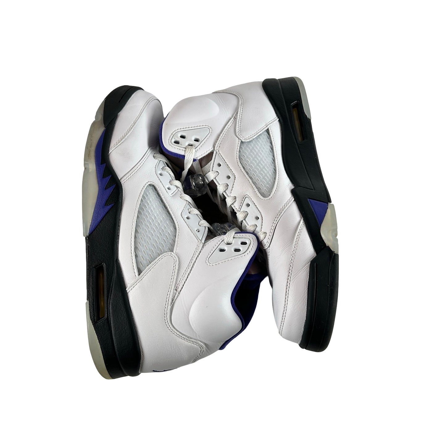 DD0587 141 Jordan 5 Retro Oscuro Concordia