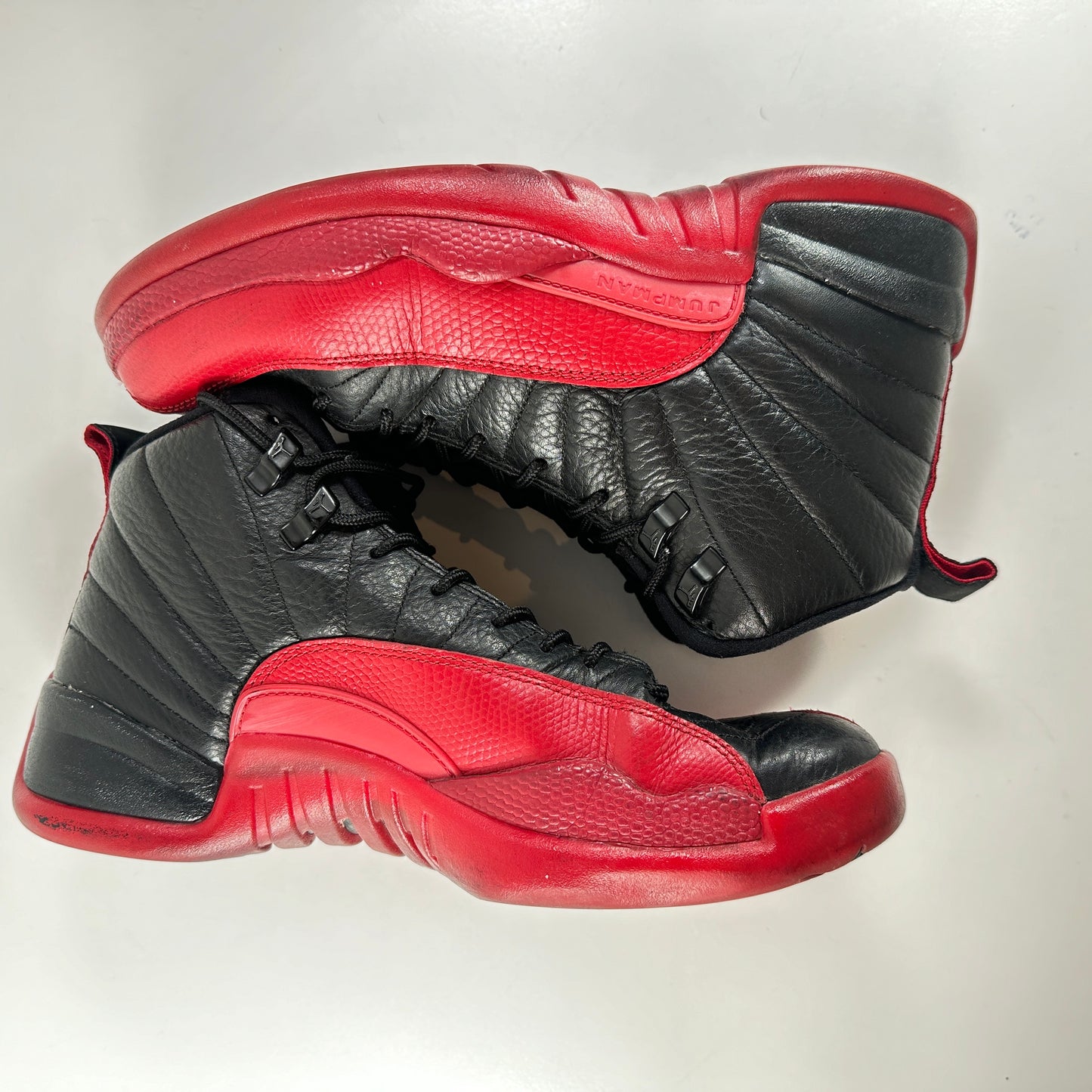 130690 002 Jordan 12 Retro Flu Game (2016) [USED] - 8 M (Used) (No Box2)