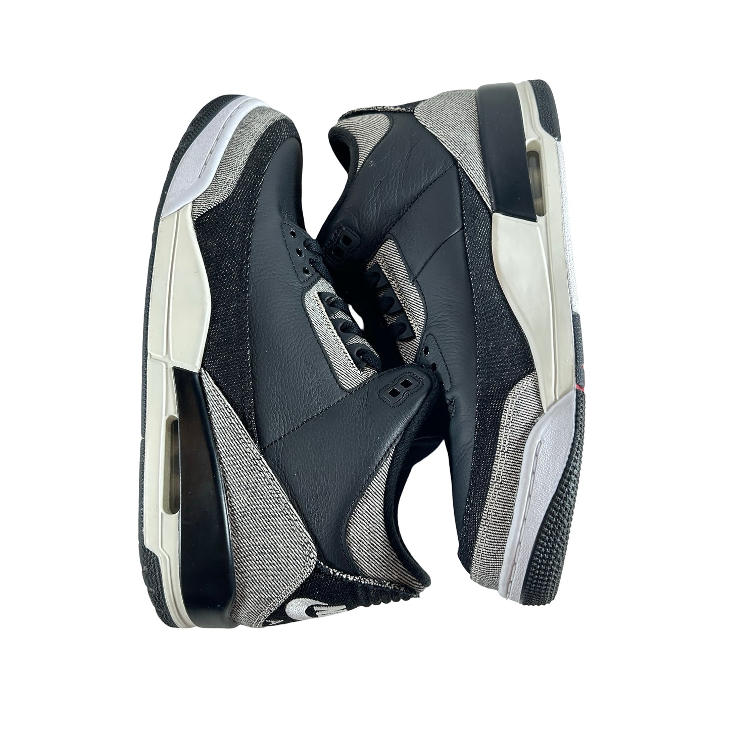 IR0914 400 Jordan 3 Retro Levi’s Black [USED] - 10.5 M (Used2)