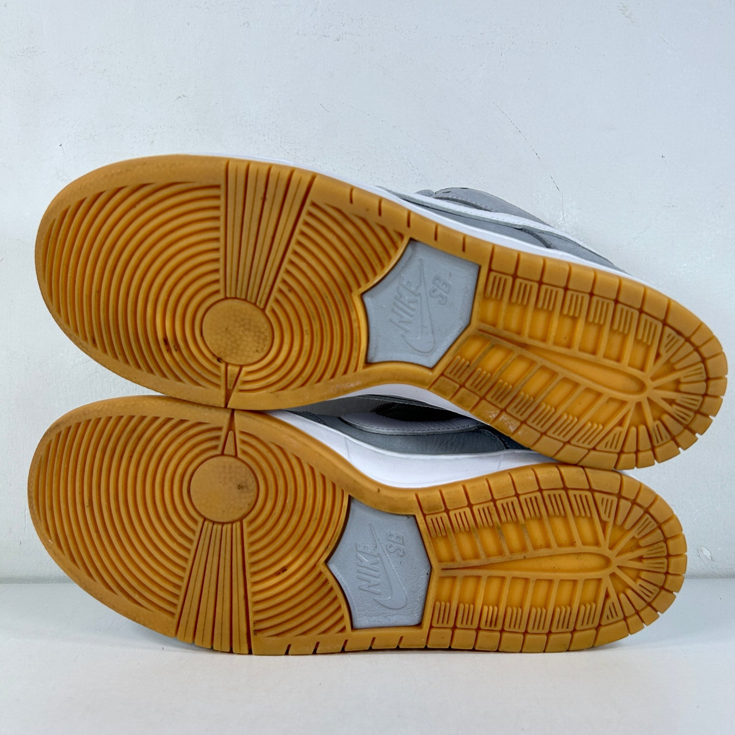 DV5464 001 Nike SB Dunk Low Pro ISO Orange Label Wolf Grey Gum [USED] - 9.5 M (Used)