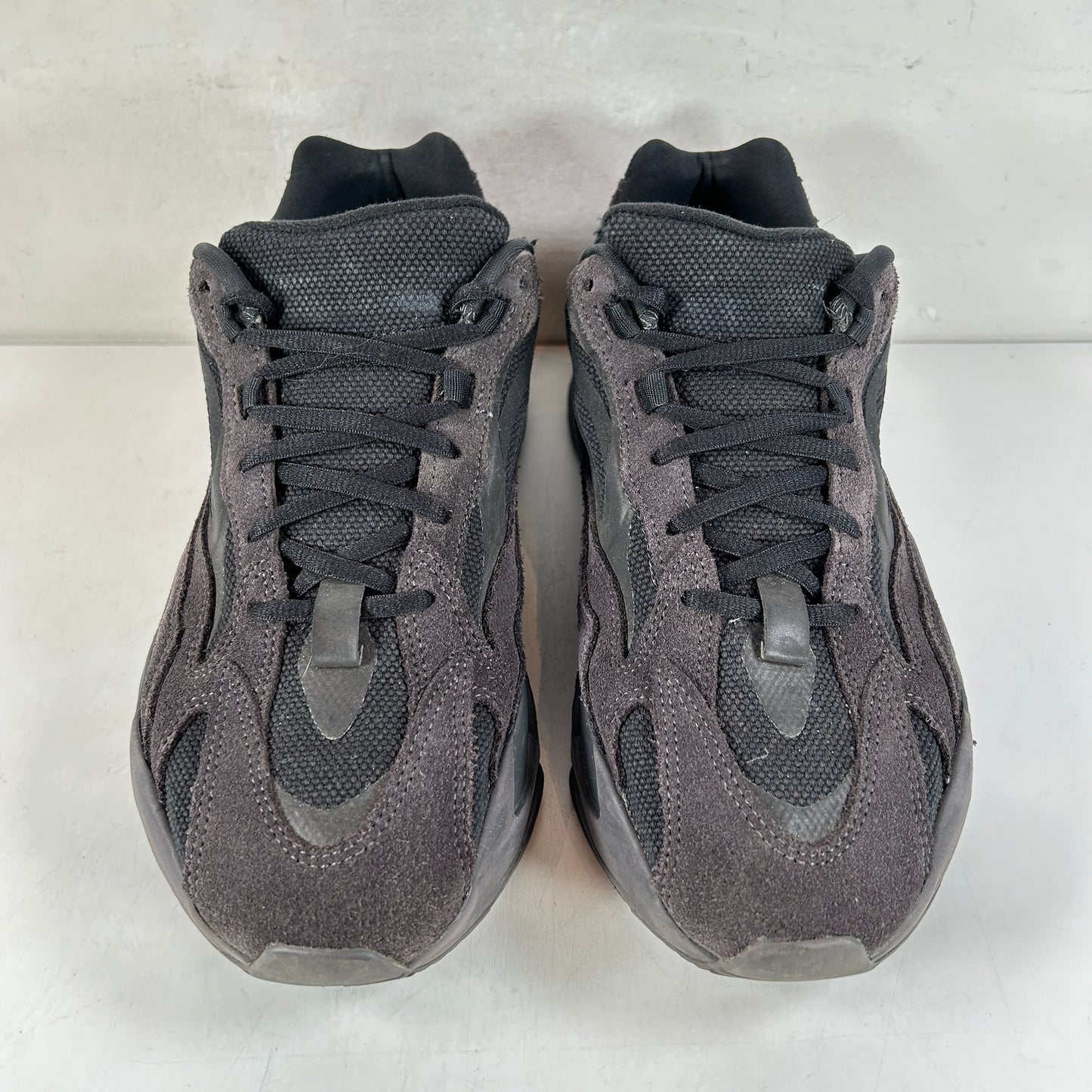 FU6684 Adidas Yeezy Boost 700 V2 Vanta [USED] - 10 M (Used)