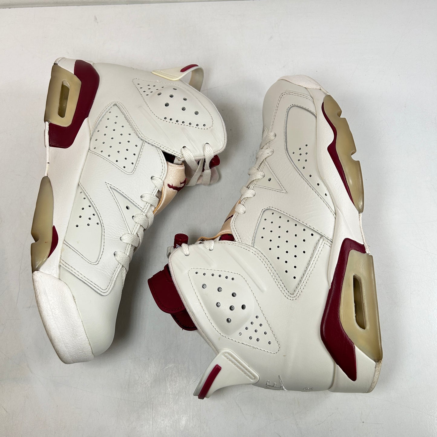 384664 116 Jordan 6 Maroon [USED] - 10 M (Used) (No Box)