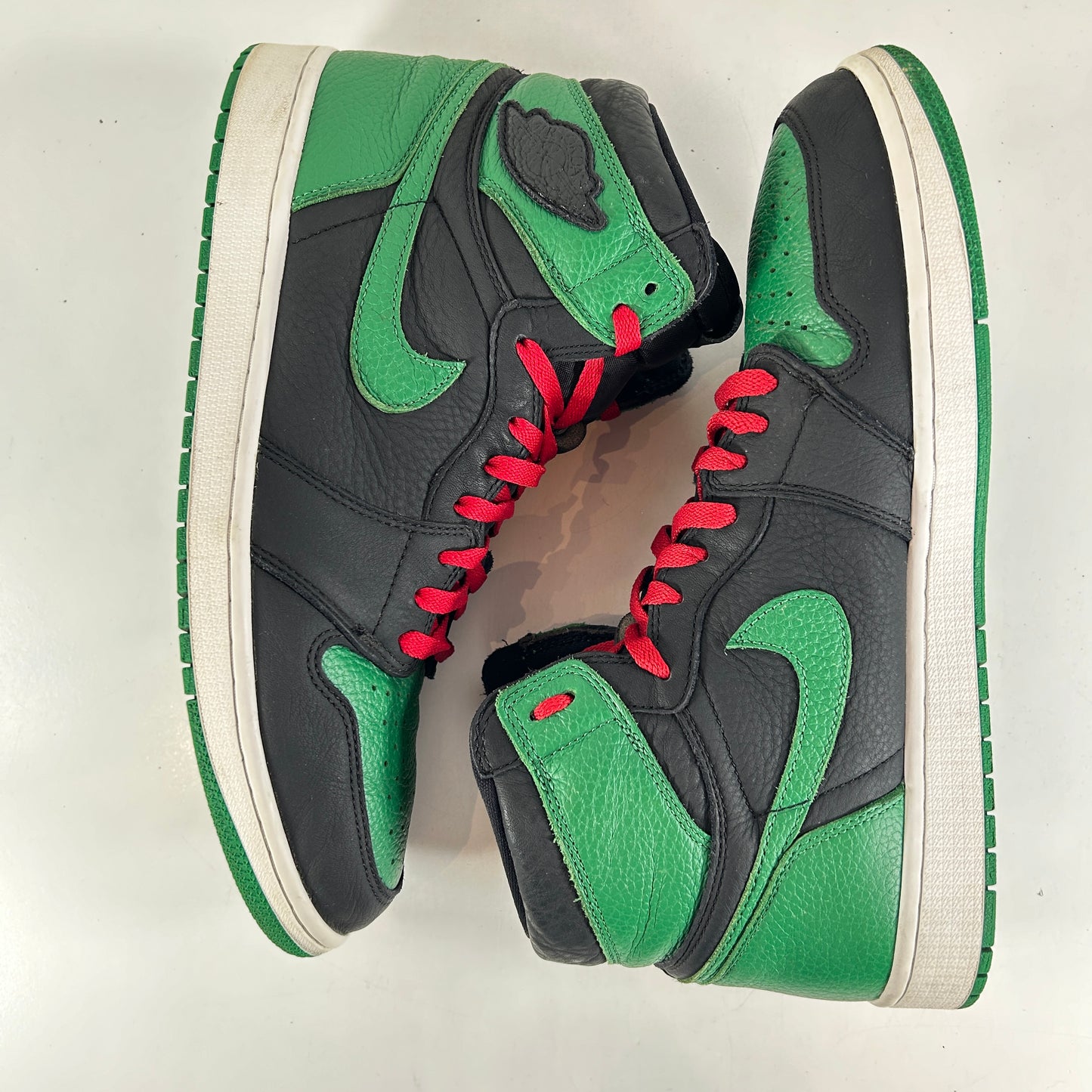 555088 030 Jordan 1 Verde Pino 2.0