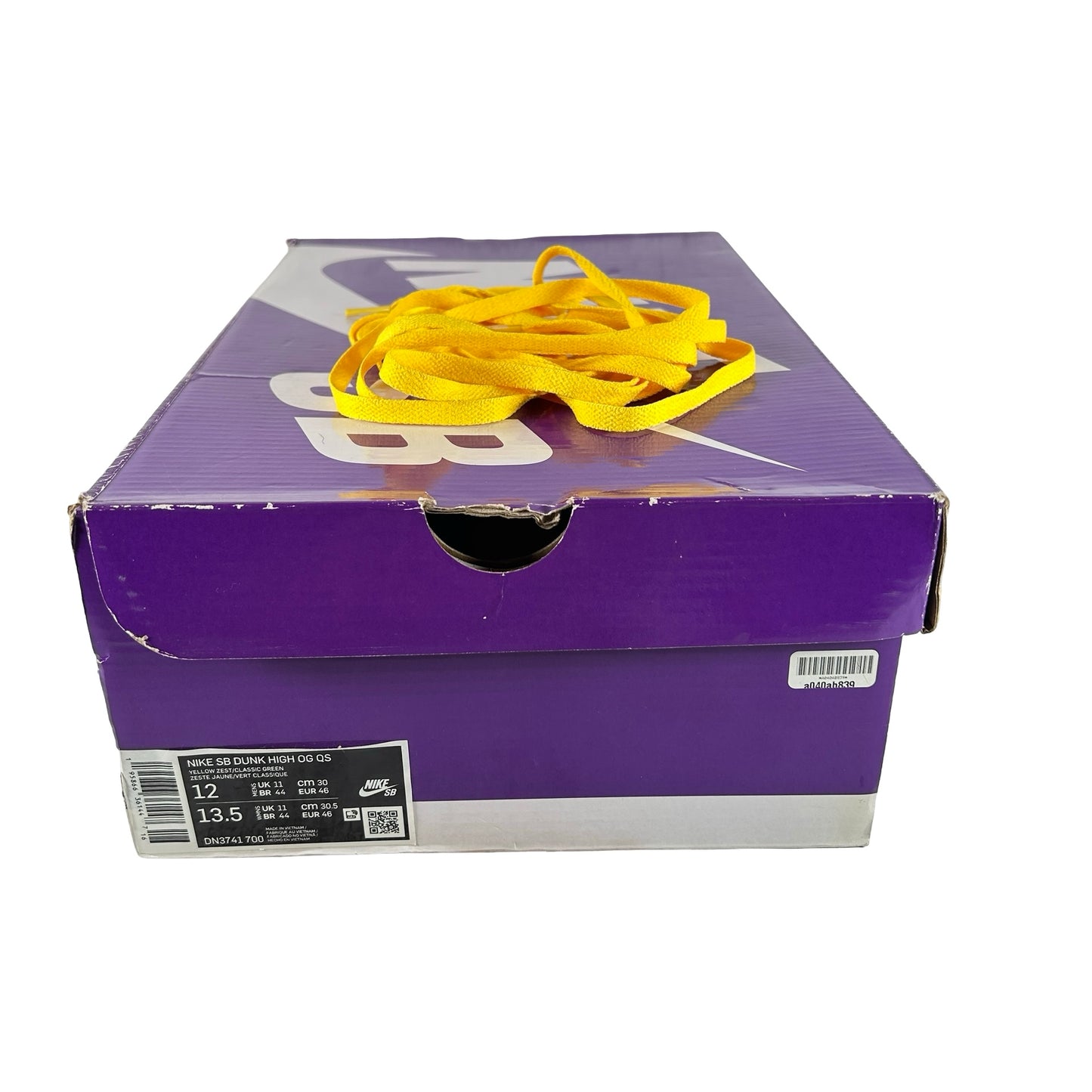 DN3741 700 Nike SB Dunk High Supreme By Any Means Brazil [USED] - 12 M (Used)