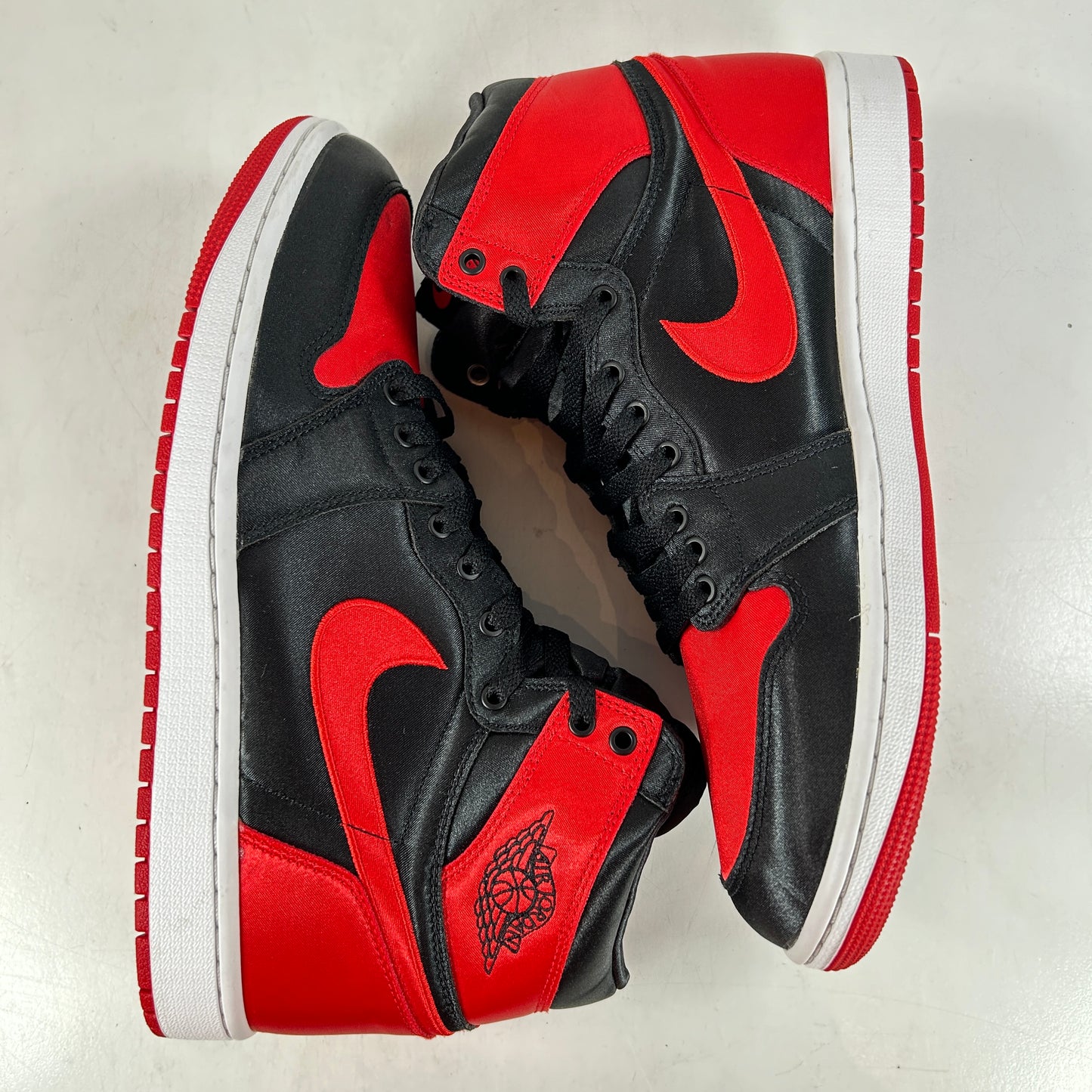 FD4810 061 Jordan 1 Retro High OG Satin Bred [USED] - 11.5 W (Used3)