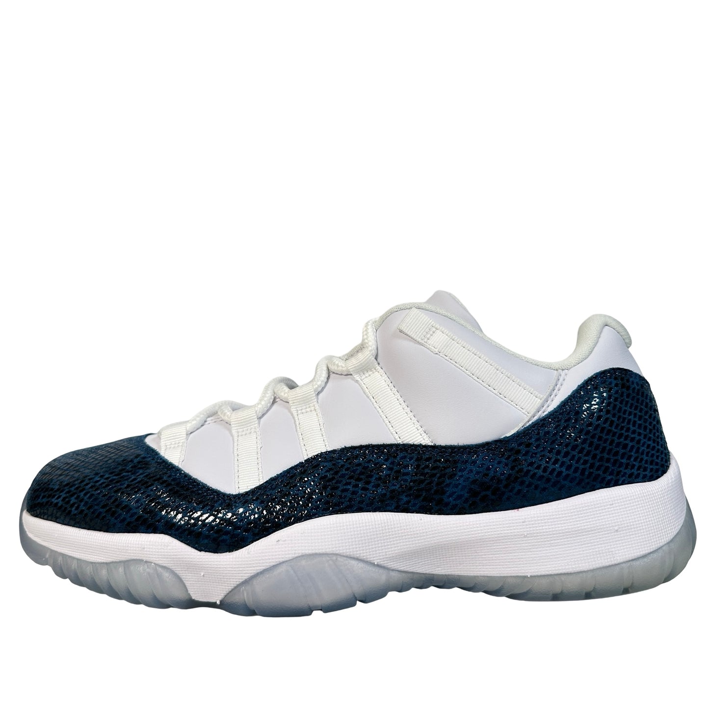 CD6846 102 Jordan 11 Retro Low Snake Navy (2019) [CONDITIONAL] - 11 M (Yellowing)