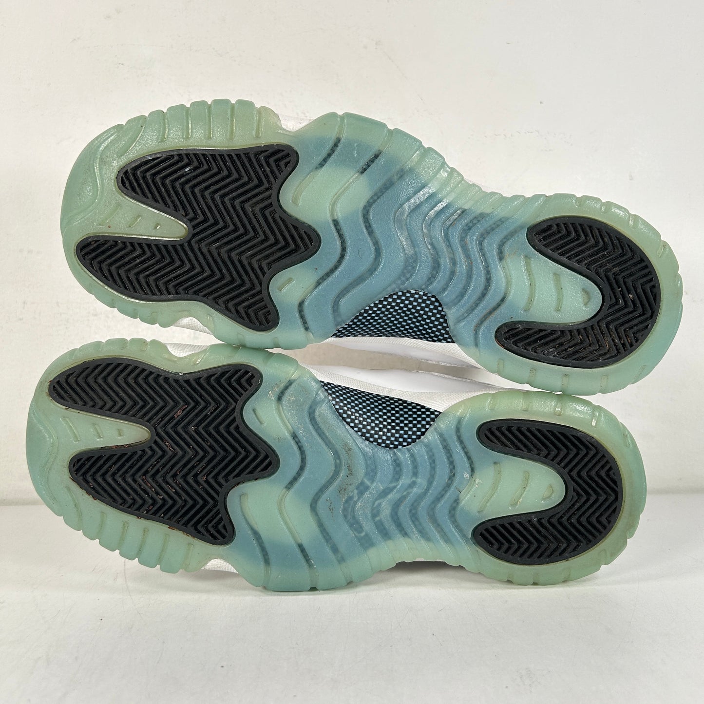 378038 117 Jordan 11 Retro Legend Blue (2014) (GS) [USED] - 7 Y (Used)