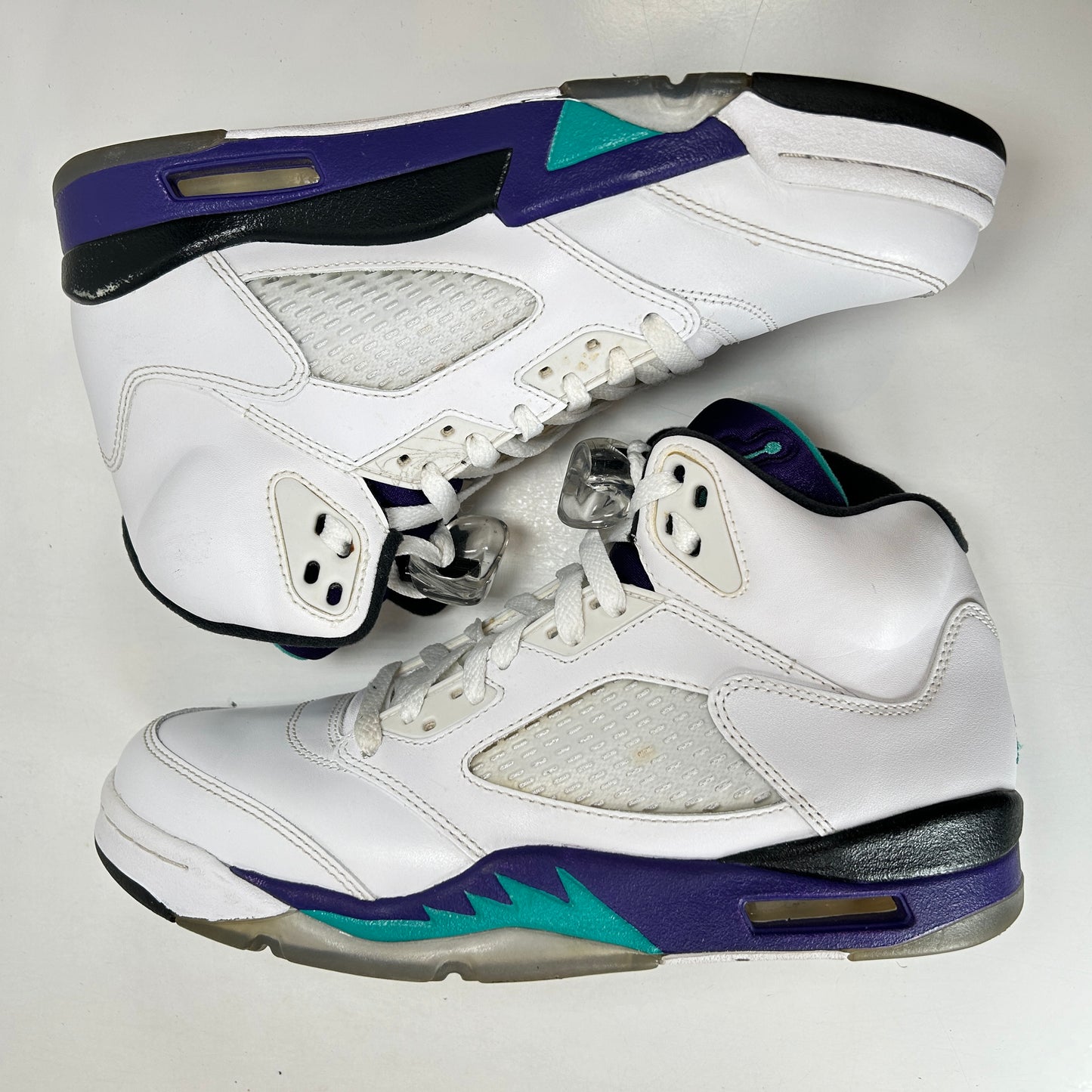 136027 108 Jordan 5 Retro Grape (2013) [USED] - 8 M (Used2)