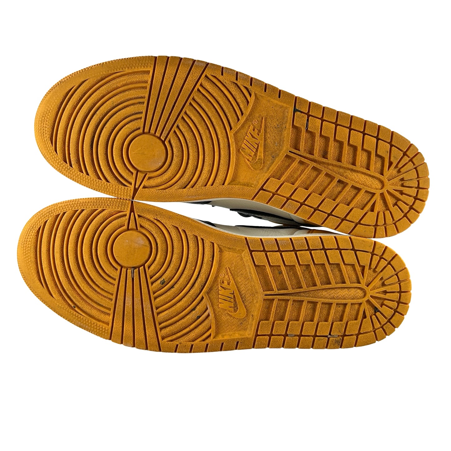 555088 711 Jordan 1 Retro High OG Yellow Toe [USED] - 12.5 M (Used)