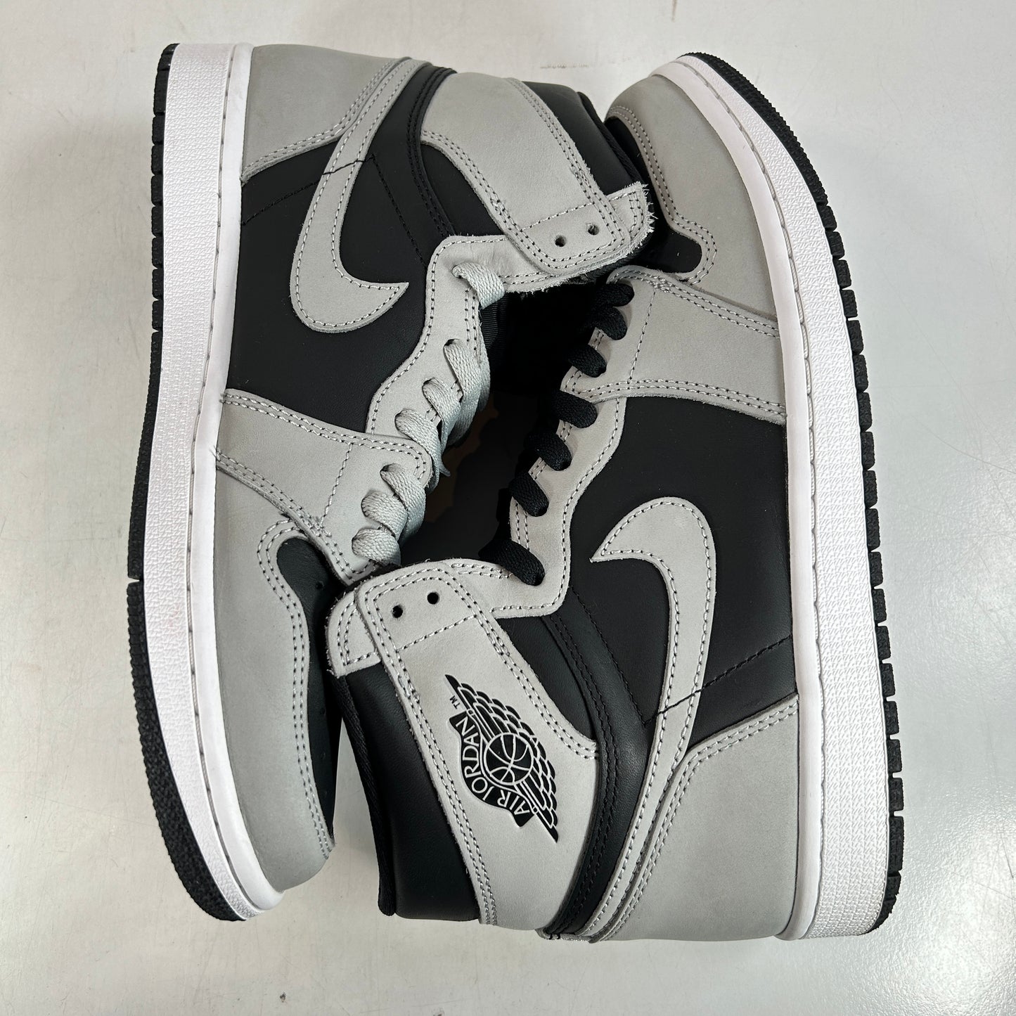 555088 035 Jordan 1 Retro High Shadow 2.0 [USED] - 9.5 M (Used)