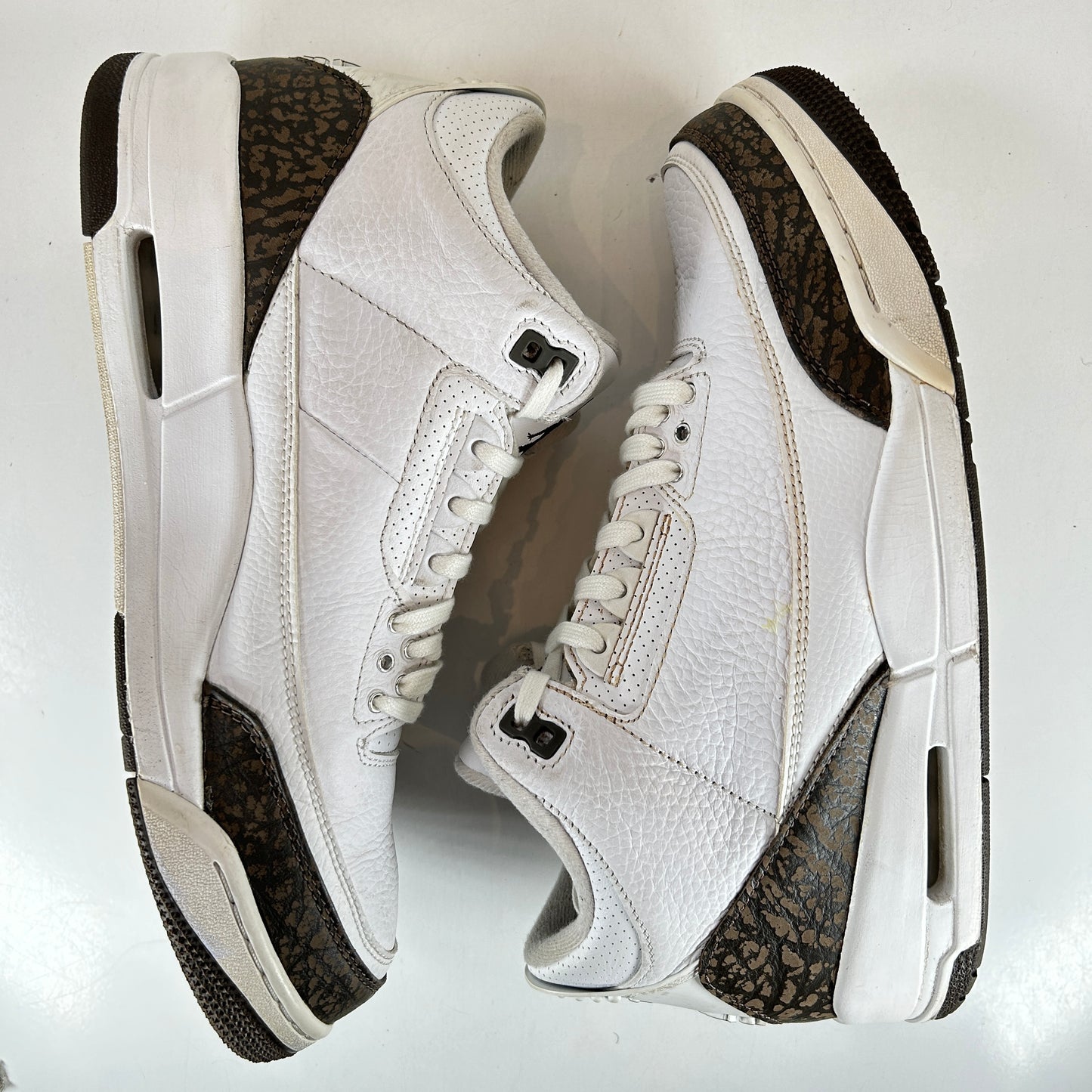 136064 122 Jordan 3 Mocha [USED] - 10 M (Used) (Replace Box)