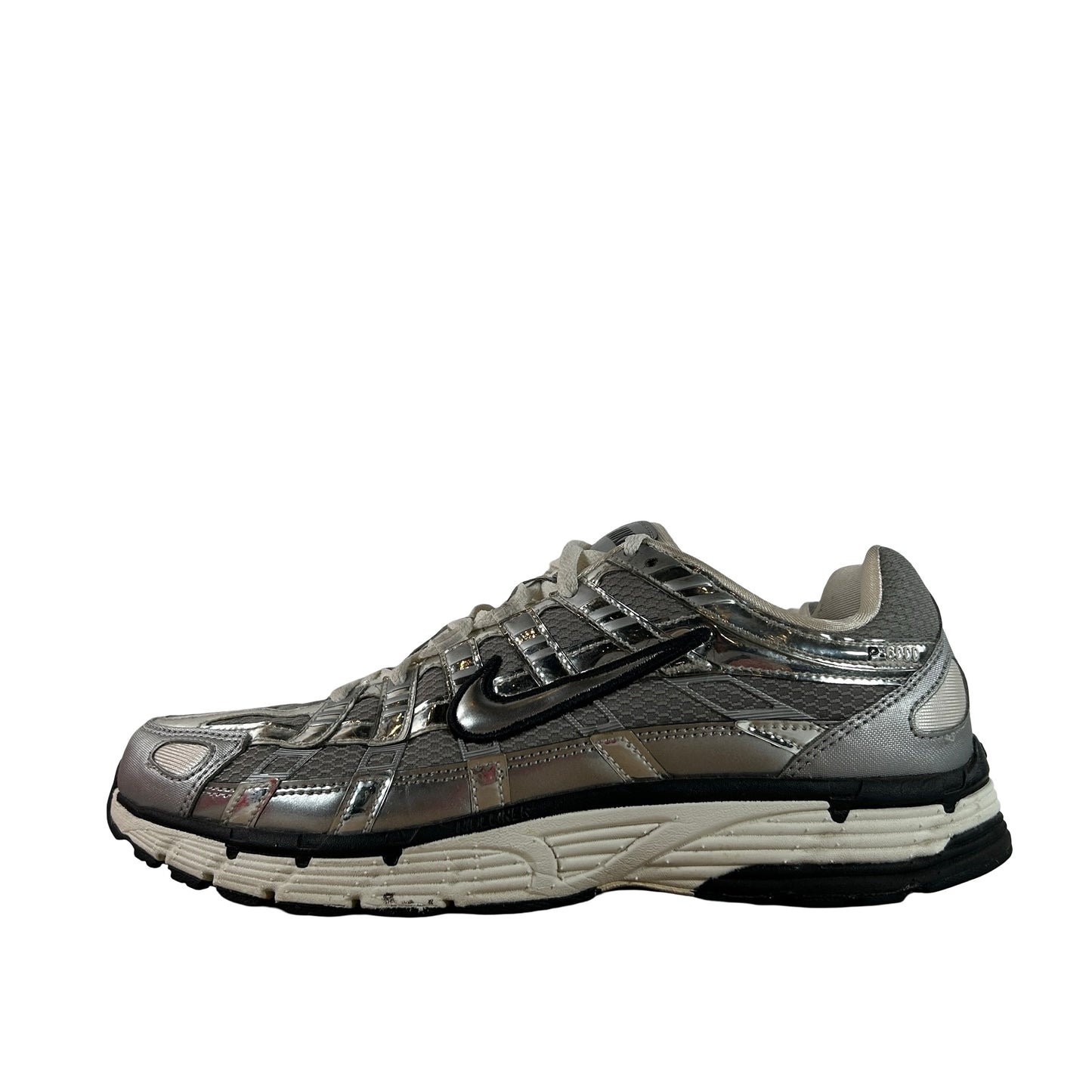 CN0149 001 Nike P-6000 Metallic Silver [USED] - 8.5 M (Used)