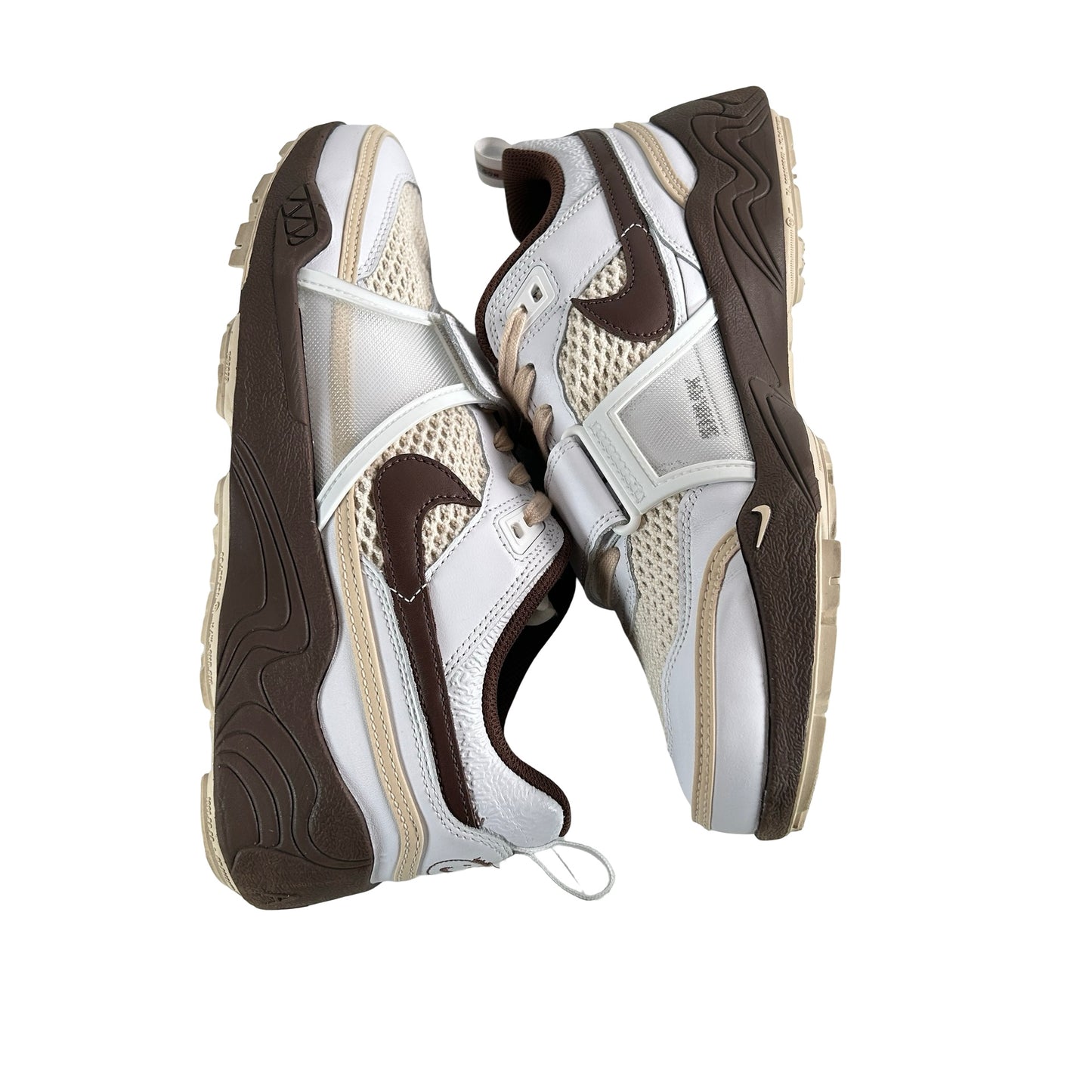 HQ3073 100 Nike Zoom Field Jaxx Travis Scott Light Chocolate [USED] - 10.5 M (Used)