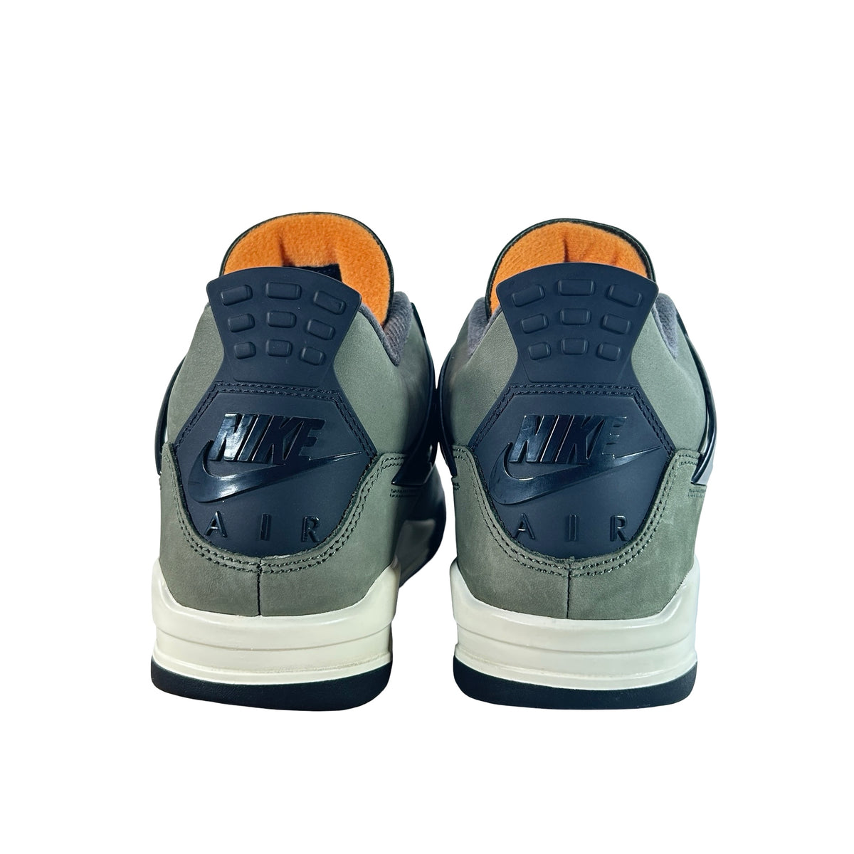 IB1519 200 Jordan 4 Retro OG SP Undefeated (2025) [USED] - 8 M (Used16)