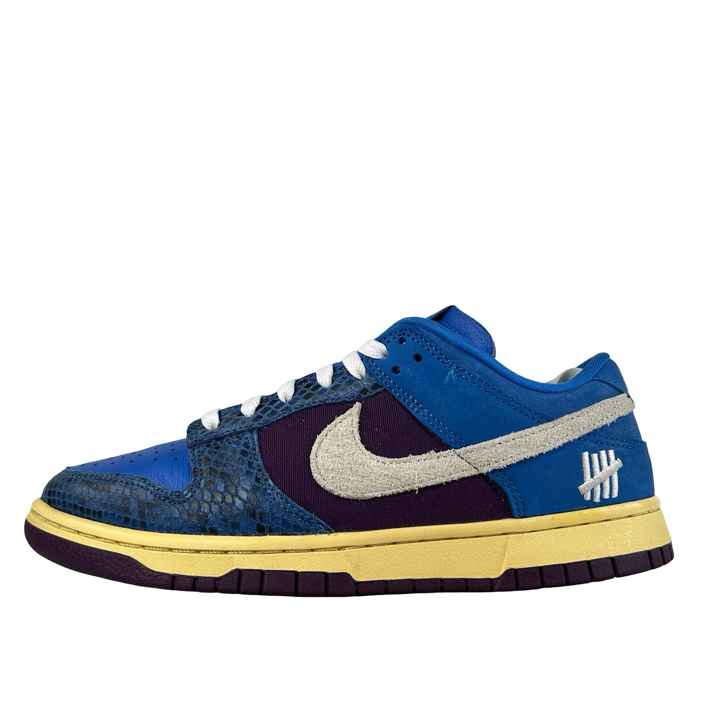 DH6508 400 Nike Dunk Low Undefeated 5 On It Dunk vs.AF1