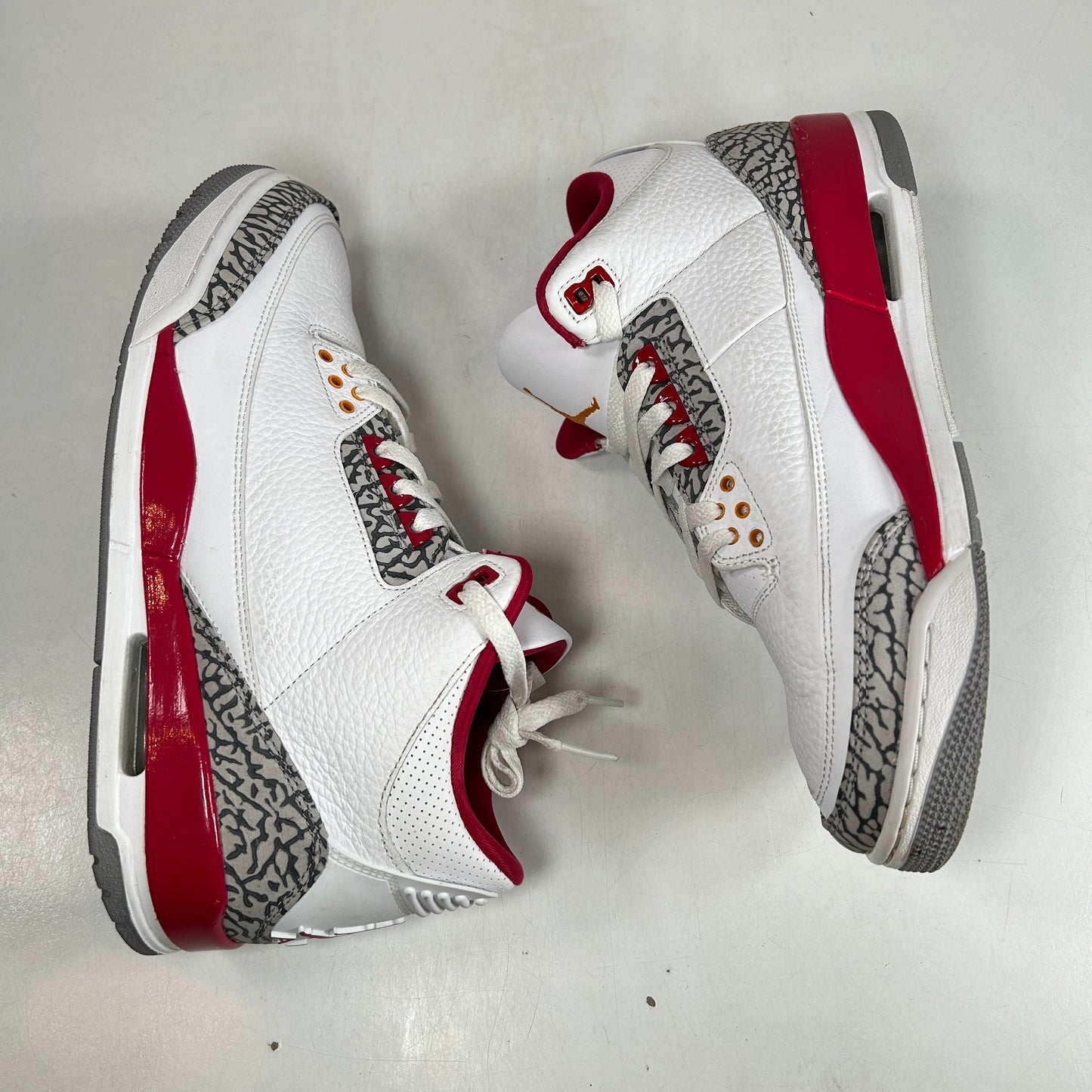 CT8532 126 Jordan 3 Retro Cardenal Rojo