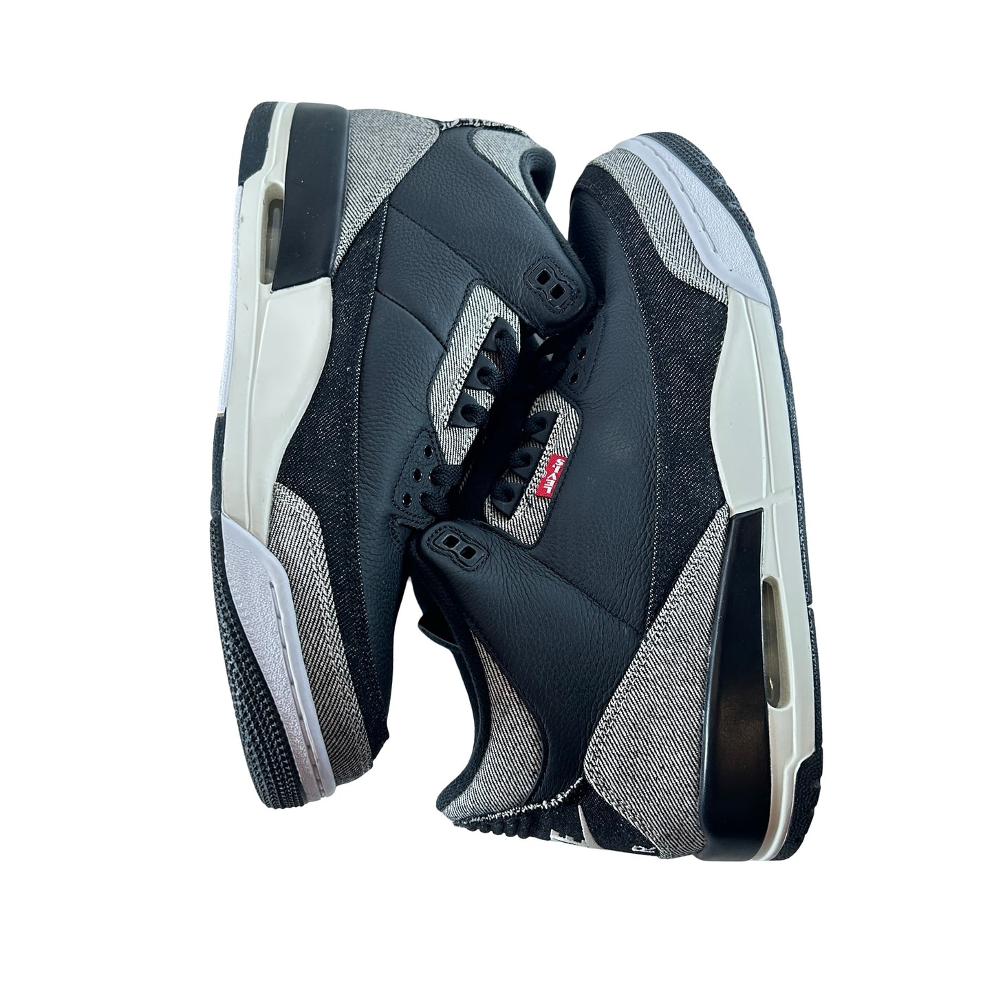 IR0914 400 Jordan 3 Retro Levi’s Black [USED] - 11.5 M (Used)