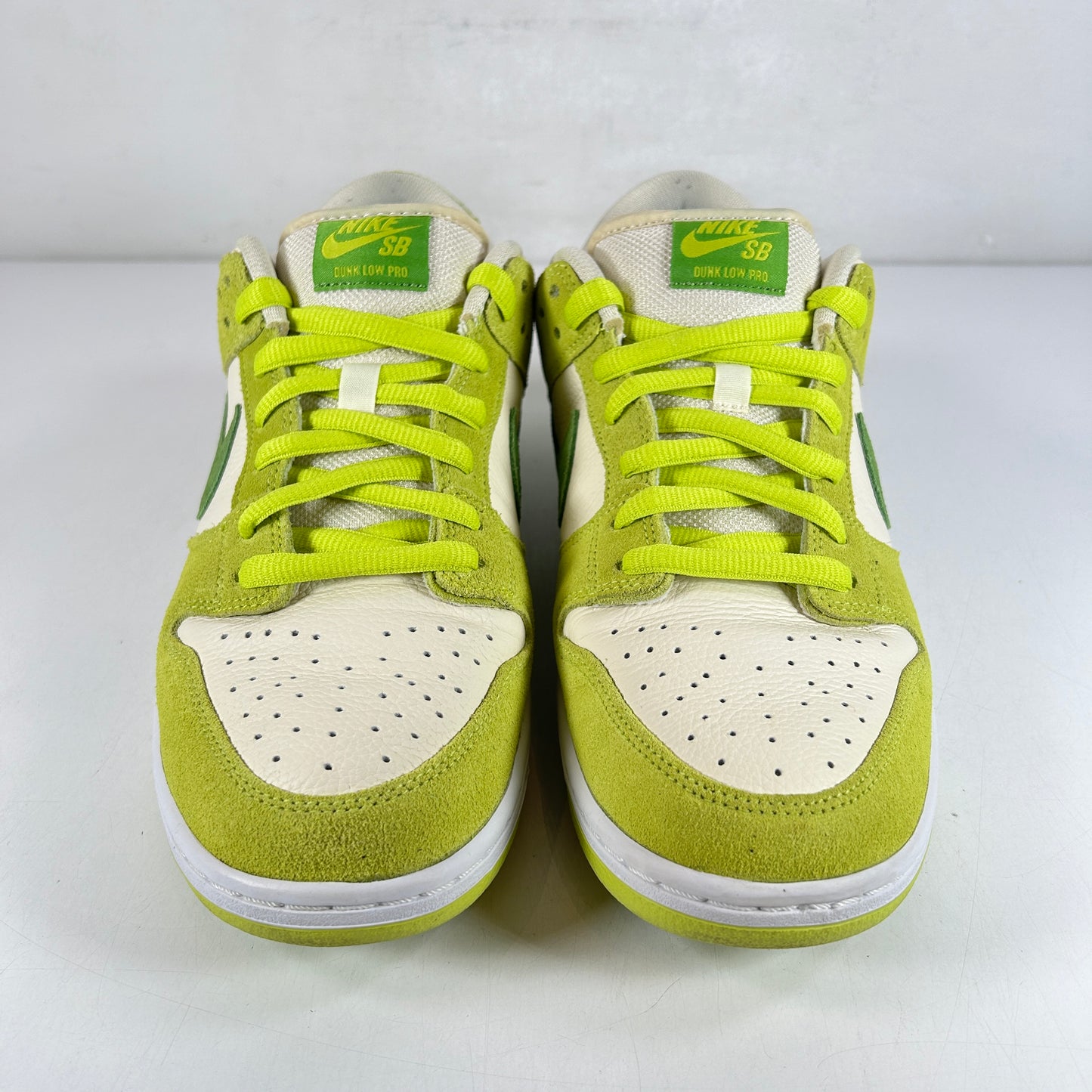 DM0807 300 Nike SB Dunk Low Green Apple [USED] - 11 M (Used)