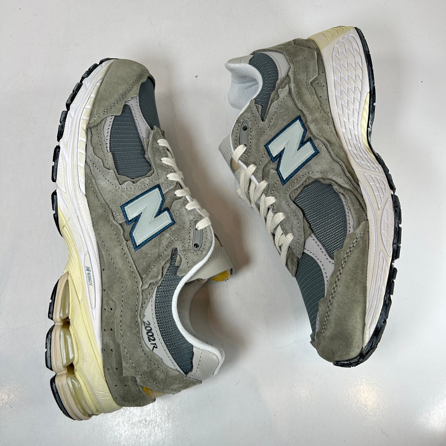 M2002RDD New Balance 2002R Protection Pack Mirage Grey [USED] - 10 M (Used)