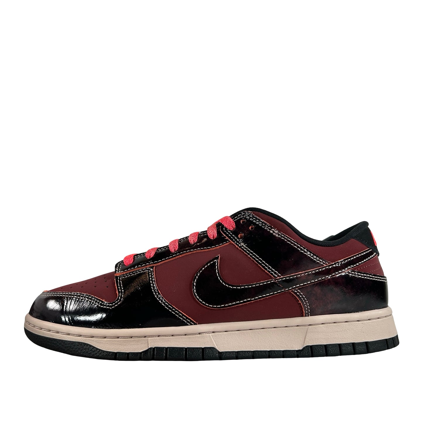 HQ1965 600 Nike Dunk Low SE Red Panda [USED] - 10 M (Used)