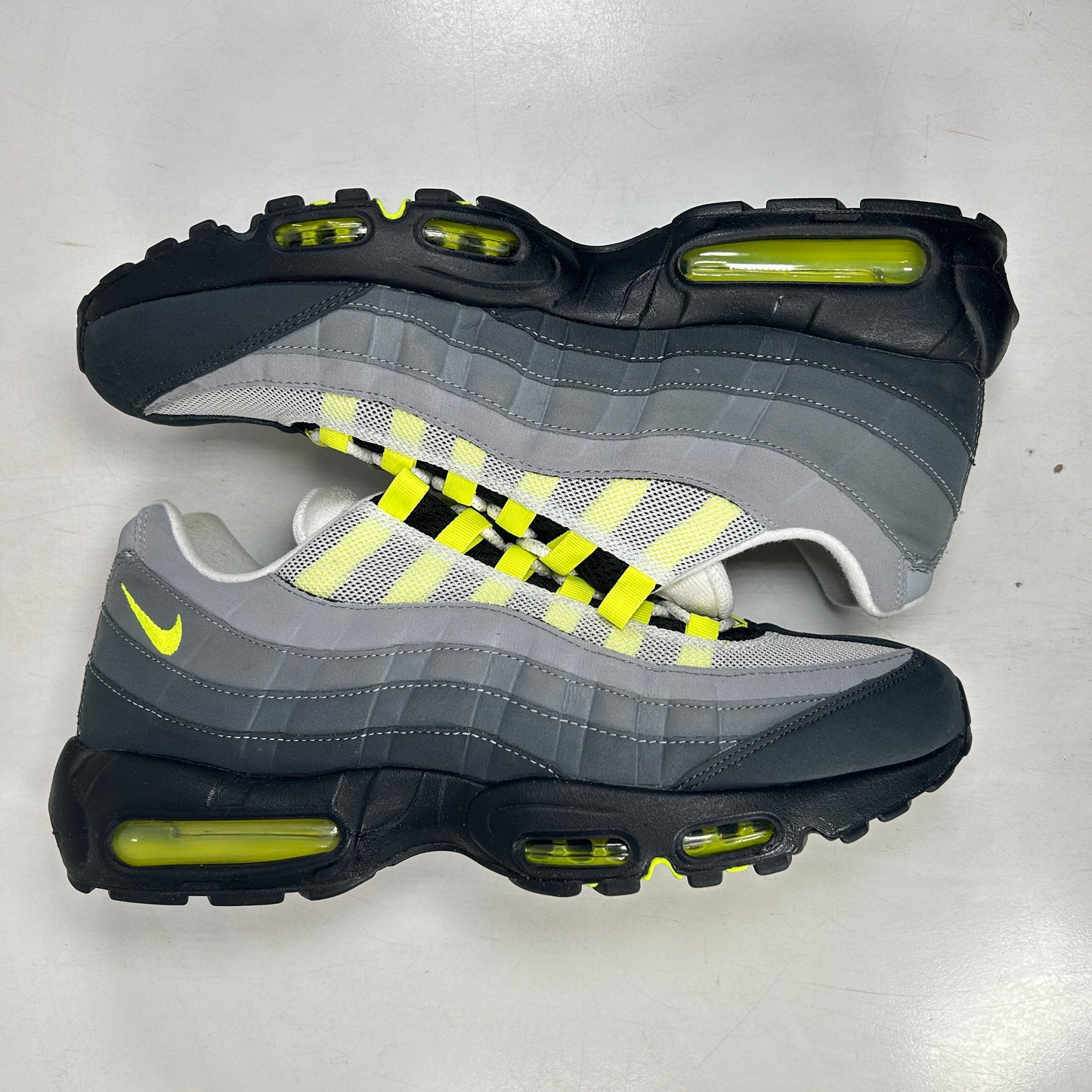 CT1689 001 Nike Air Max 95 OG Neon (2020) [USED] - 13 M (Used)