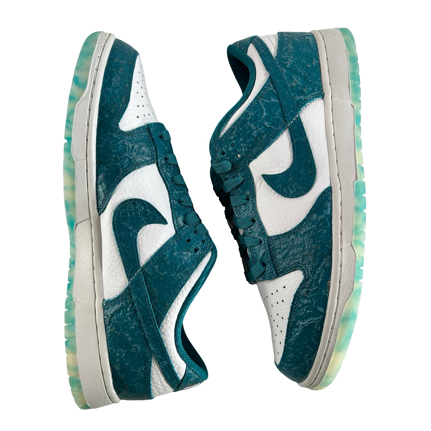 DV3029 100 Nike Dunk Low Ocean (Women's) [CONDITIONAL] - 11 W / 9.5 M (Yellowing)