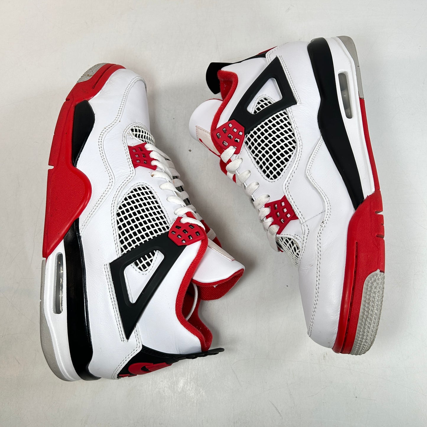 DC7770 160 Jordan 4 Retro Fire Red (2020) [USED] - 10.5 M (Used4)