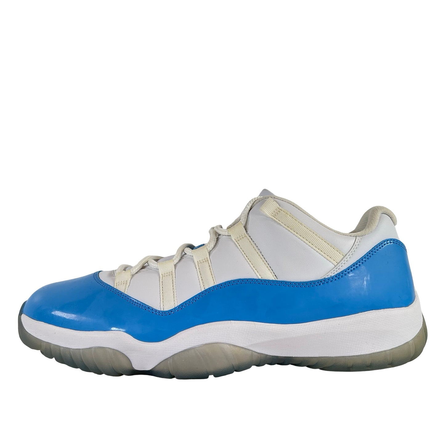 528895 106 Jordan 11 Retro Low University Blue (2017) [CONDITIONAL] - 14 M (Yellowing)