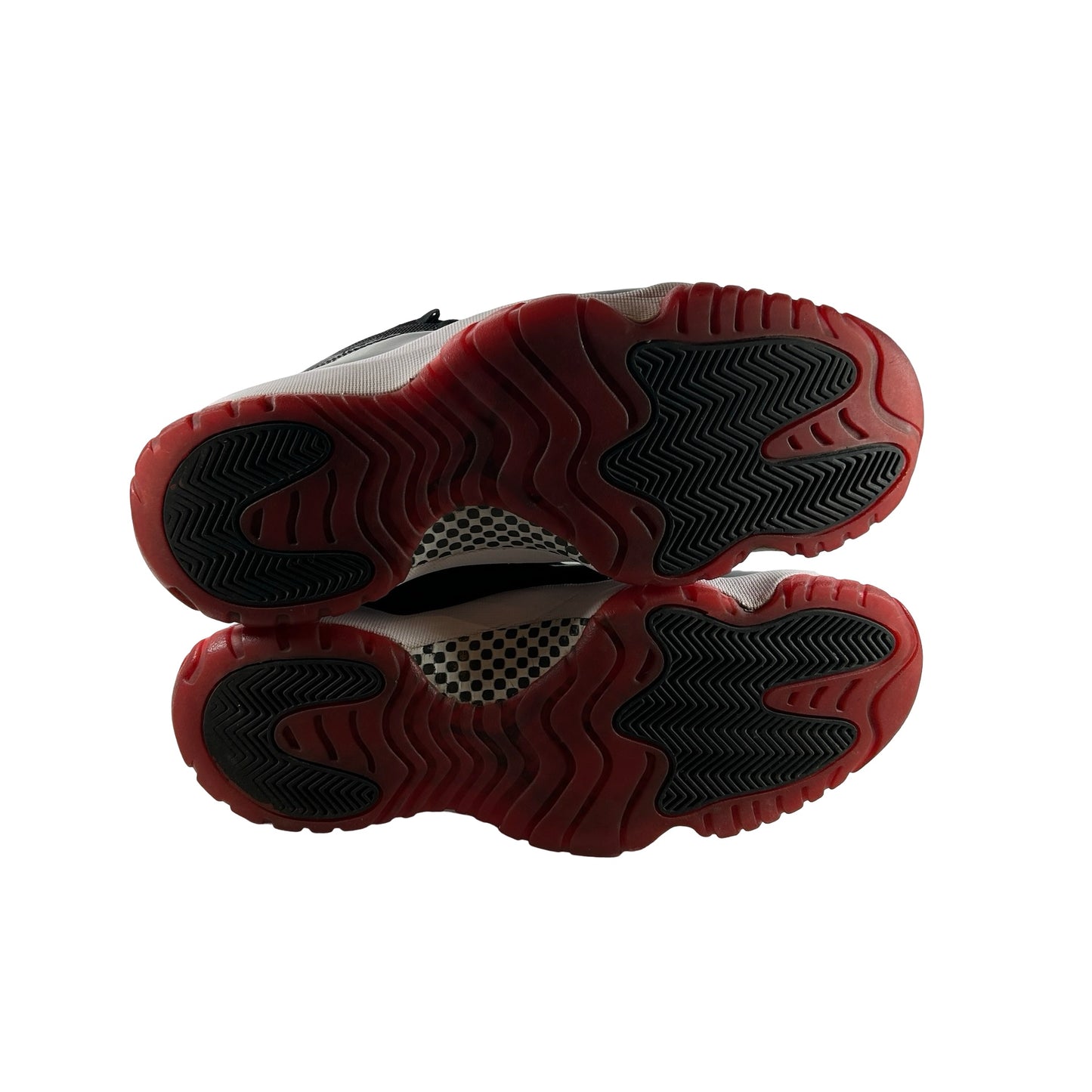 378037 061 Jordan 11 Bred (2019) [USED] - 11 M (Used) (No Box)