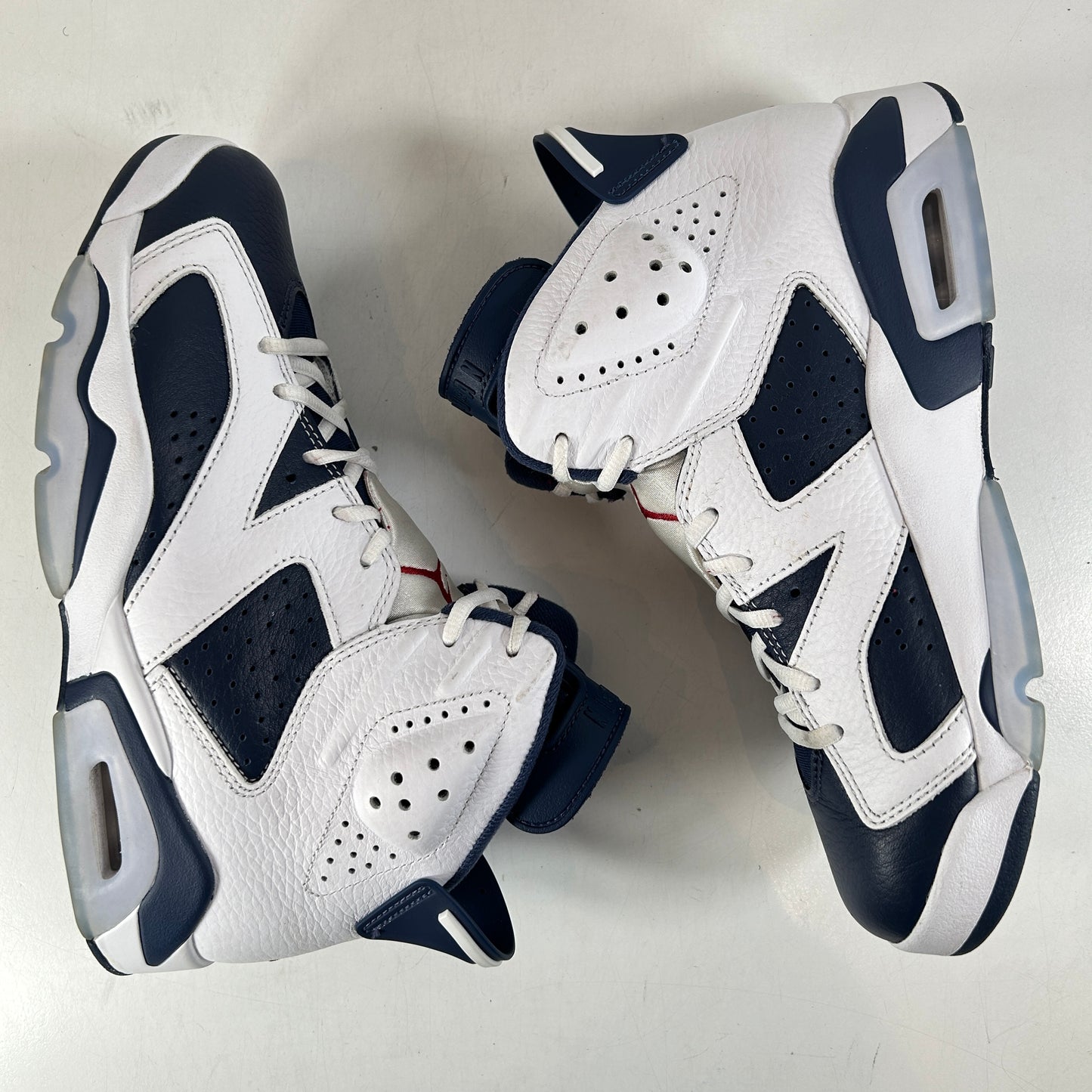 CT8529 164 Jordan 6 Retro Olympic (2024) - 9 M (Used)