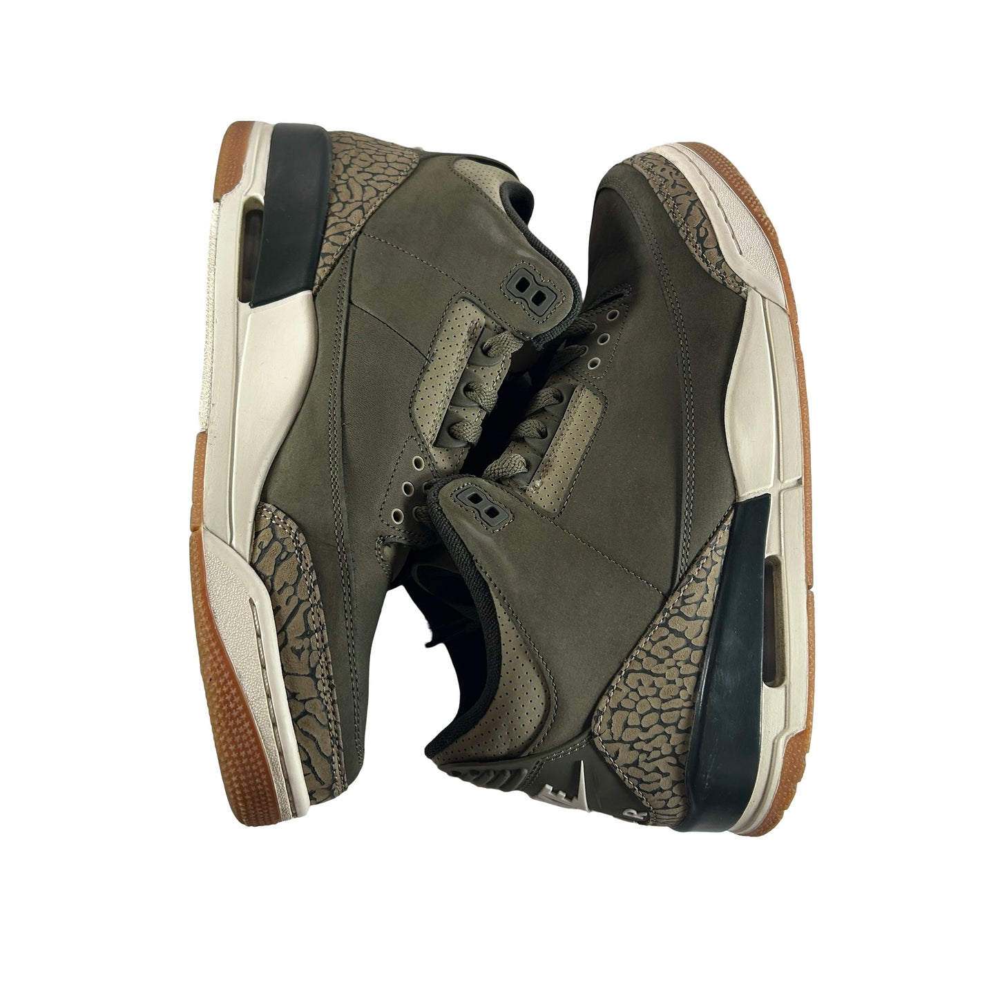 DN3707 202 Jordan 3 Retro Family Affair [USED] - 9 M (Used)