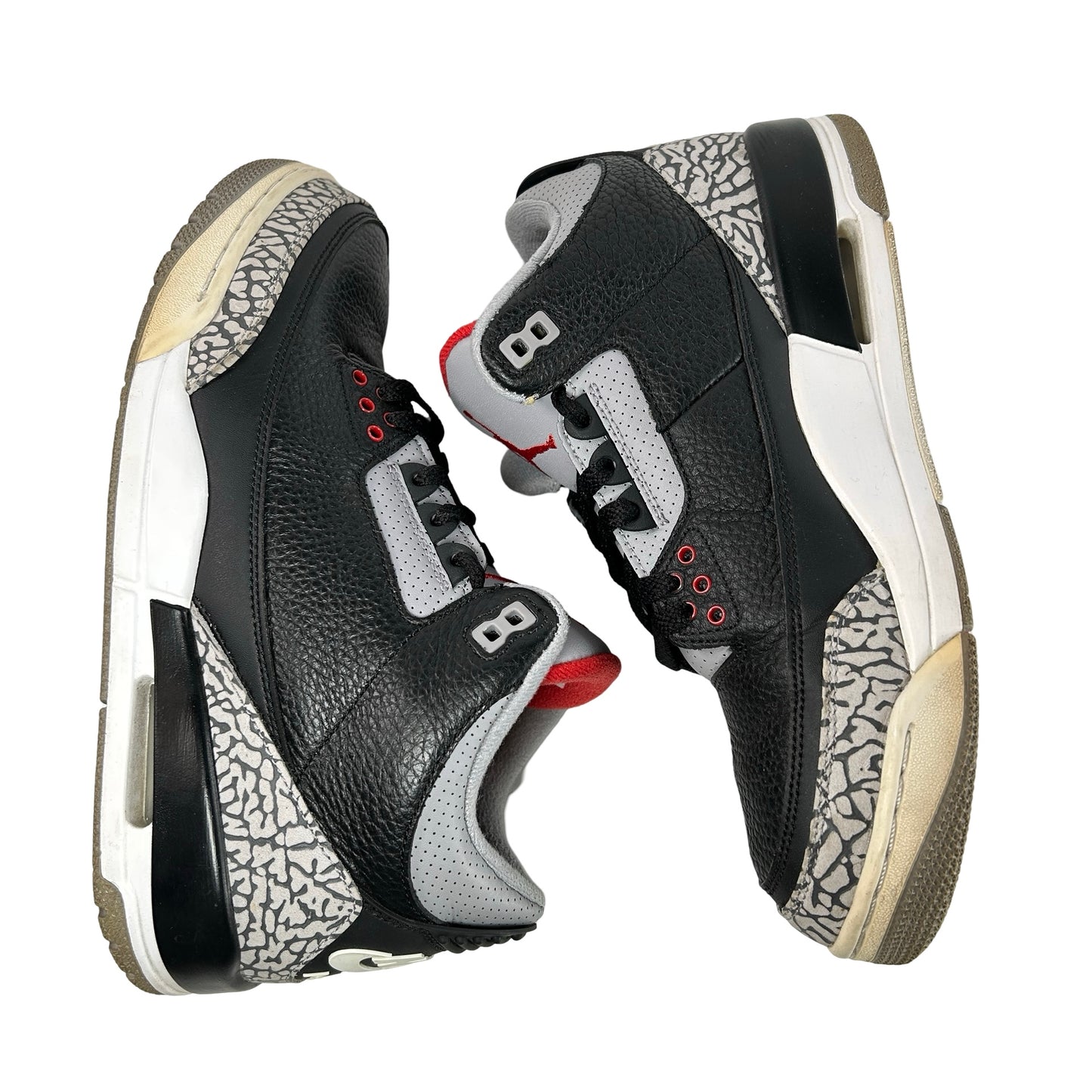 854262 001 Jordan 3 Black Cement 2018 [USED] - 8.5 M (Used) (No Insoles)