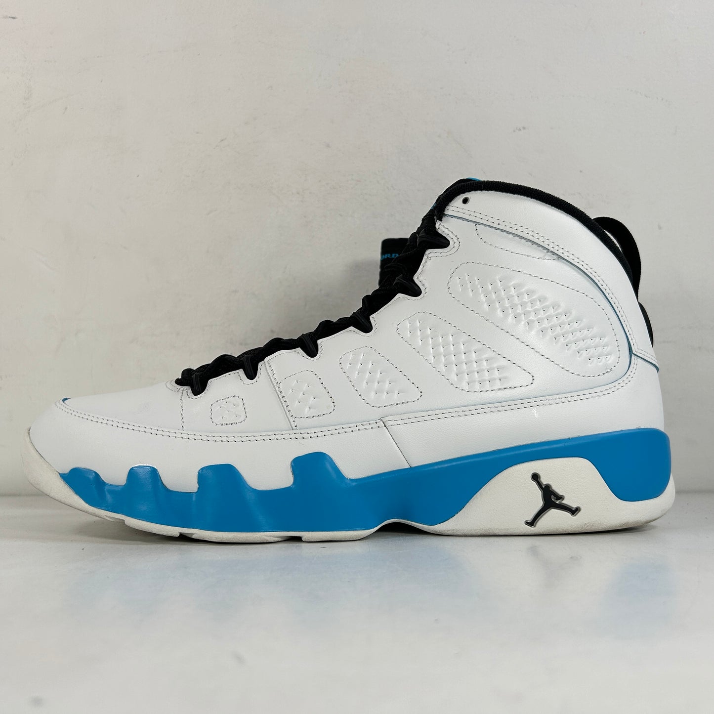 FQ8992 101 Jordan 9 Retro Powder Blue (2024) [USED] - 14 M (Used)