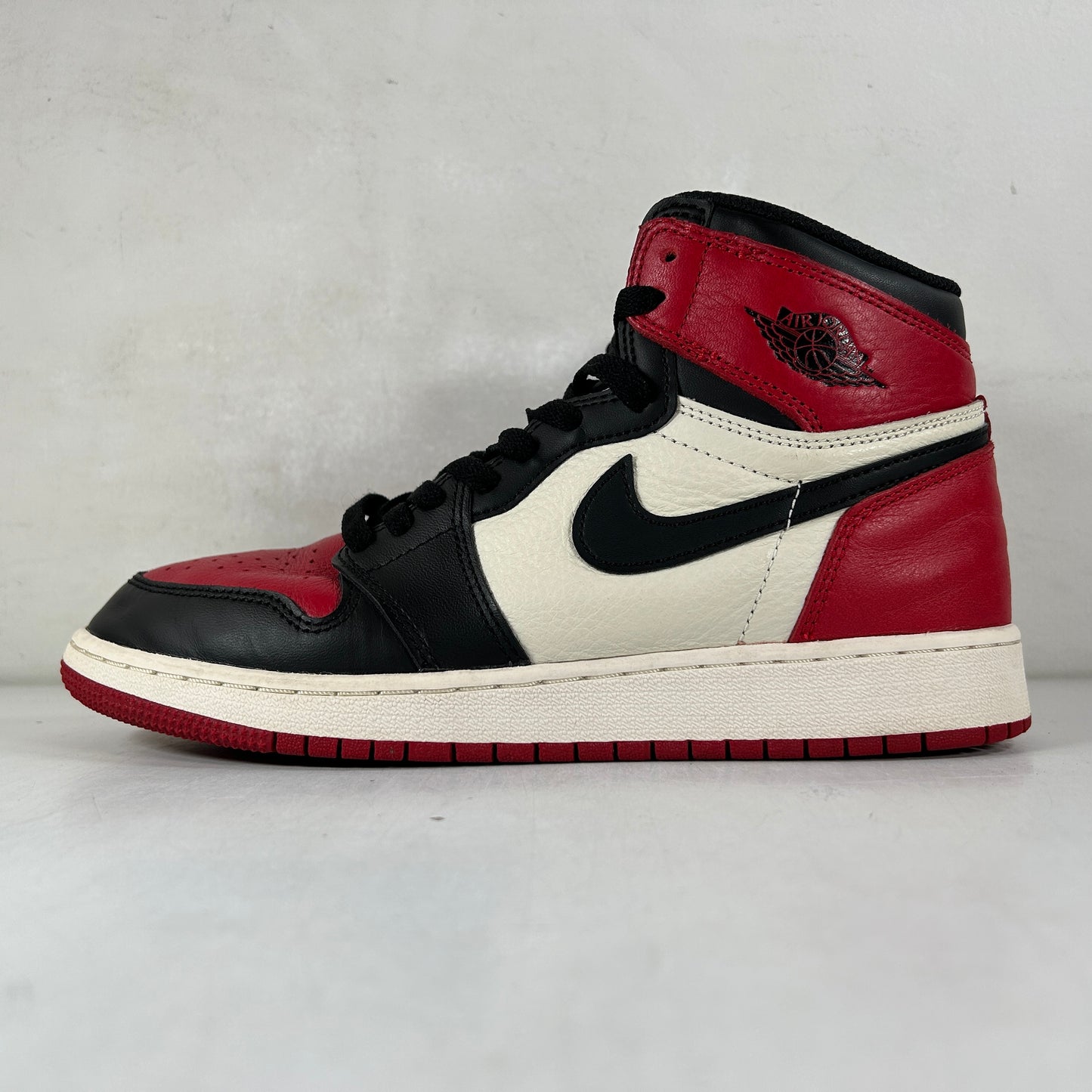 575441 610 Jordan 1 Retro High Bred Toe (GS) [USED] - 7 Y (Used2)