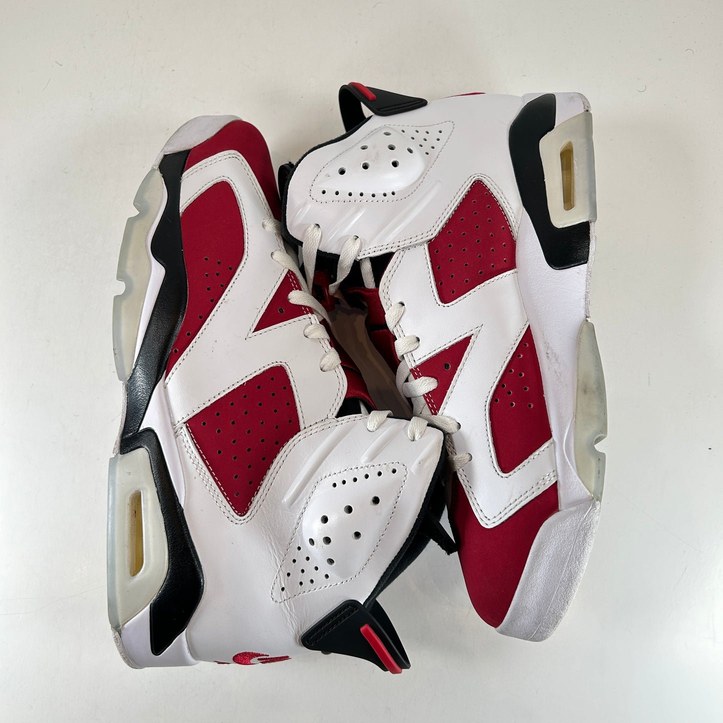 CT8529 106 Jordan 6 Retro Carmín