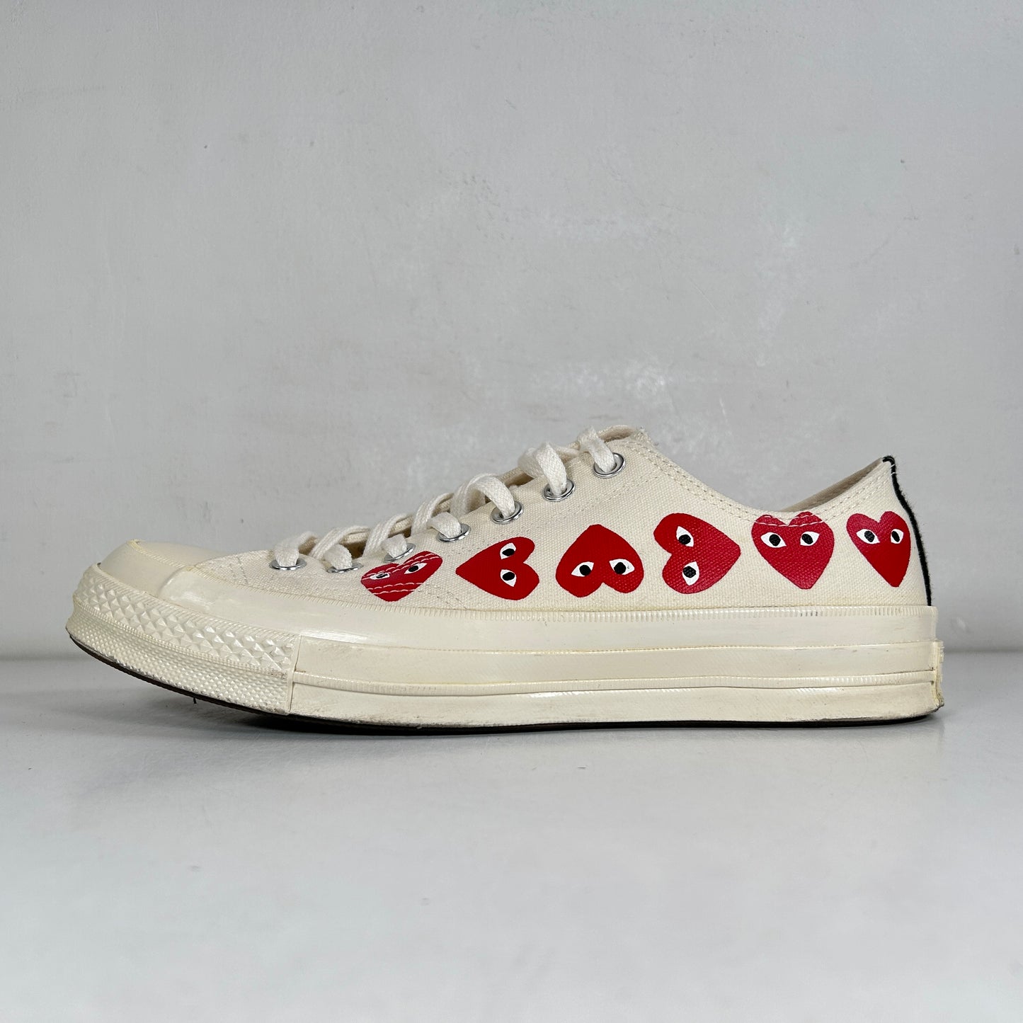 162975C Converse Chuck Taylor All Star 70 Ox CDG PLAY Multi-Heart White [USED] - 8.5 M (Used)