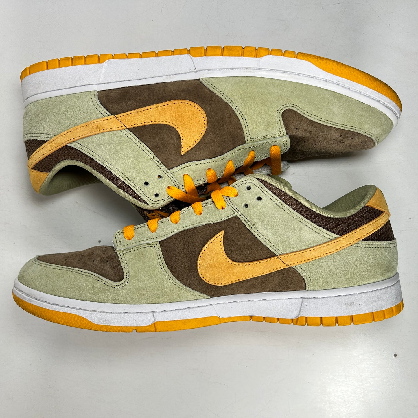 DH5360 300 Nike Dunk Low Oliva polvoriento (2021/2023)