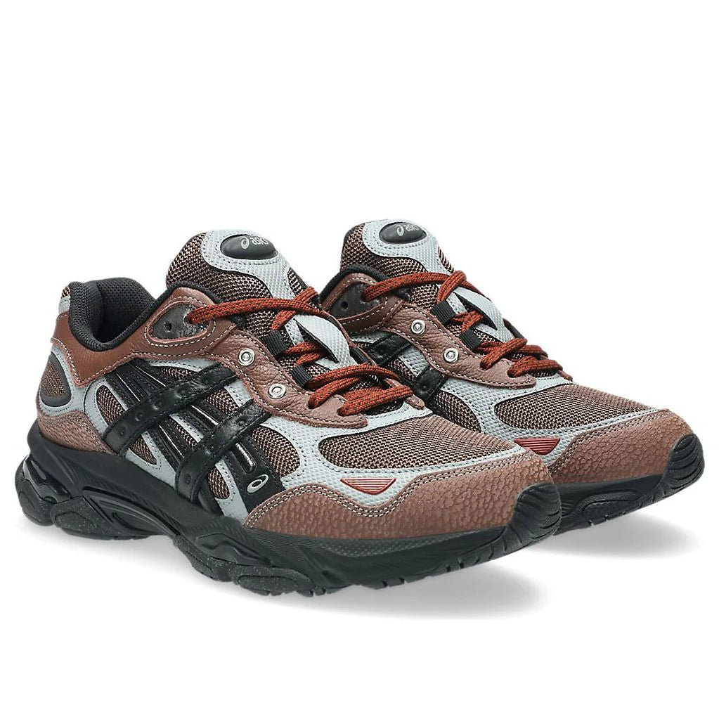 1203A896 200 ASICS Gel-NYC 2.0 SSHS HAL STUDIOS Architecture of Everyday Life Mahogany