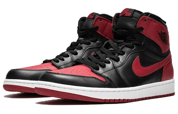 555088 023 Air Jordan 1 Retro Bred (2013)