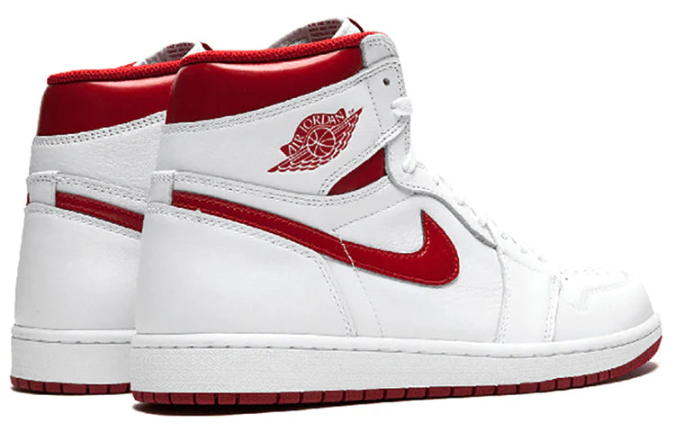 555088 103 Air Jordan 1 Retro Metallic Red (2017)