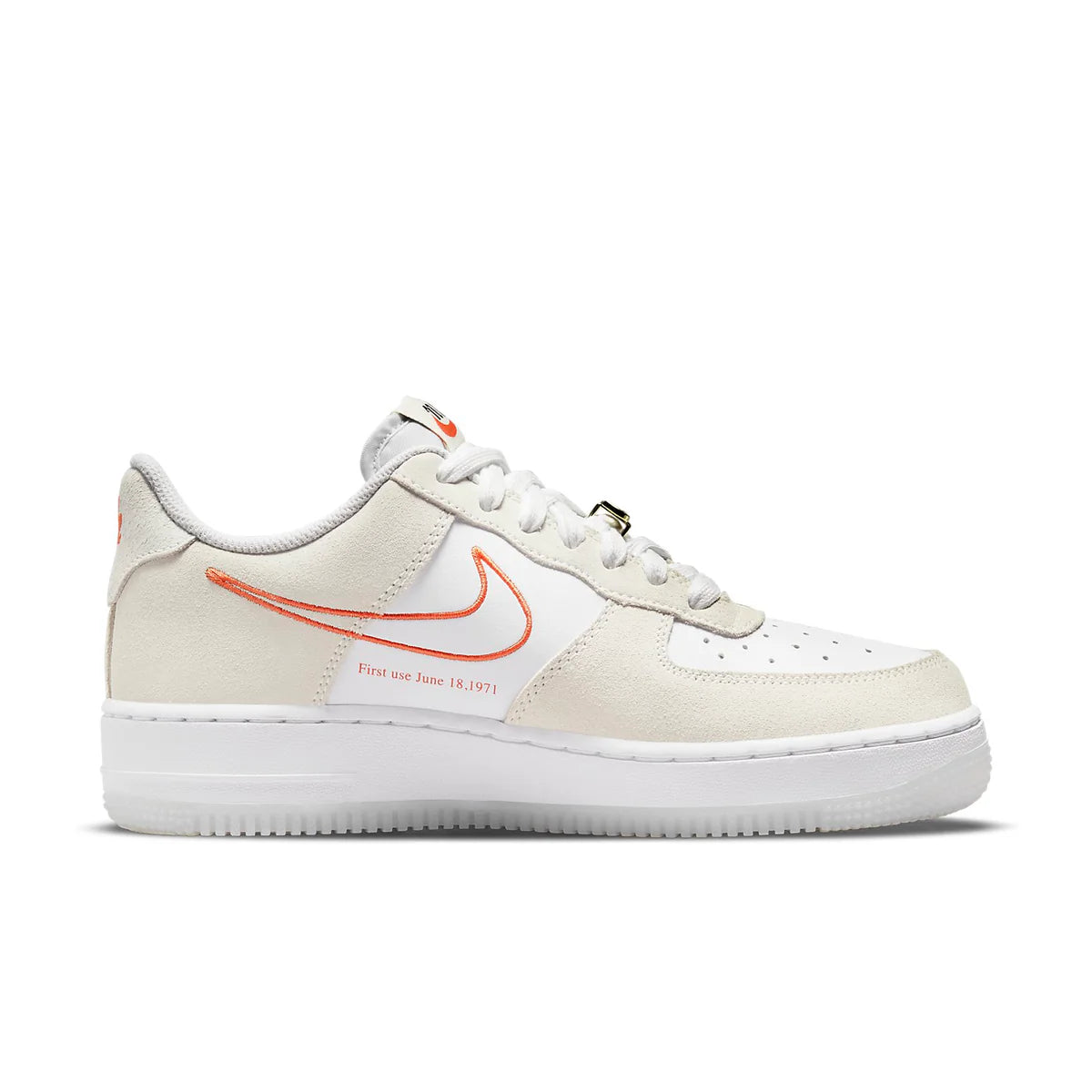 DA8302 101 Nike Air Force 1 Low First Use Cream (Women's)