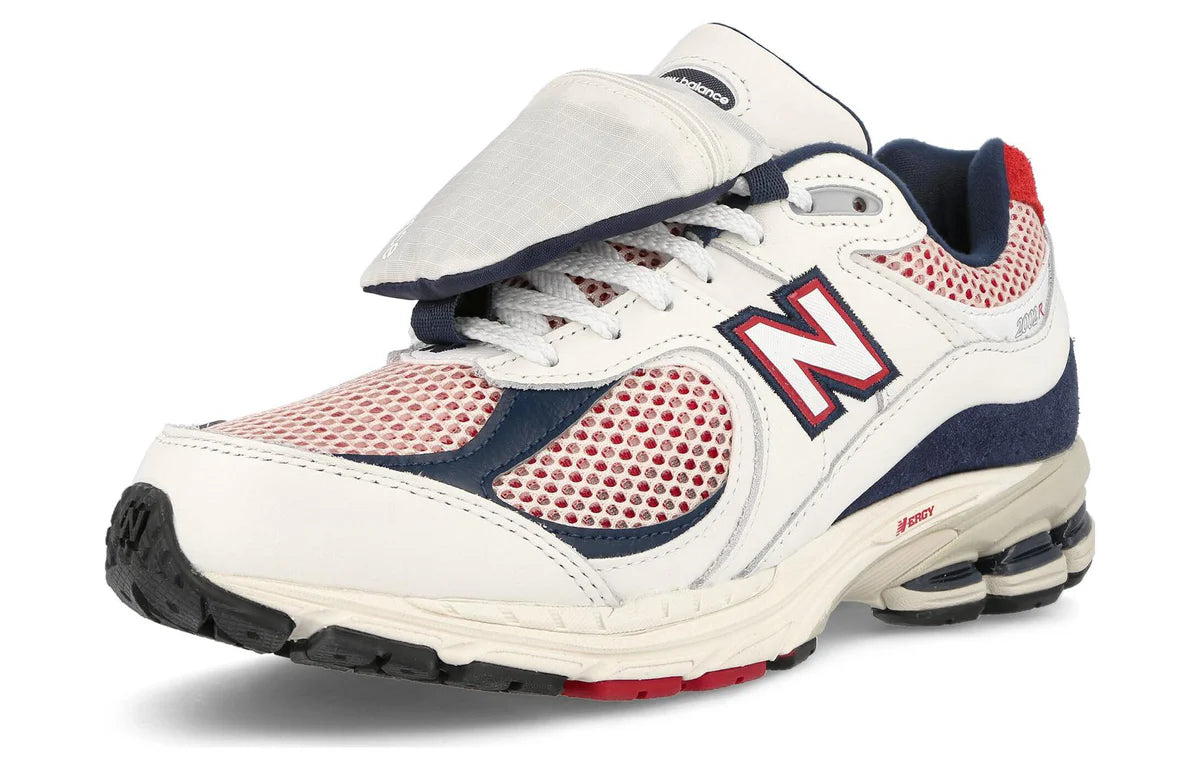 M2002RVE New Balance 2002R Team Red Navy Pouch
